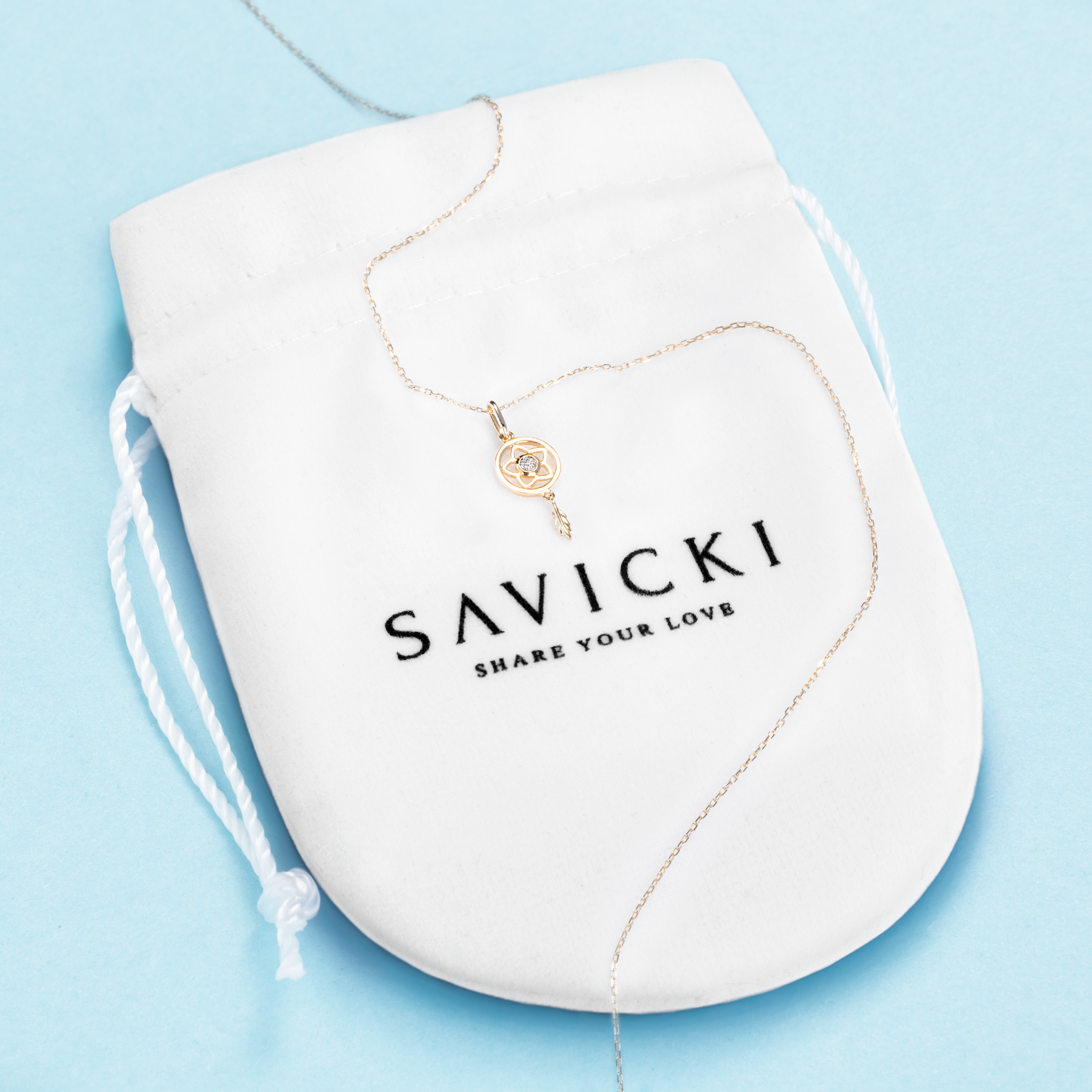 Naszyjnik łapacz snów Savicki: złoty, diamenty