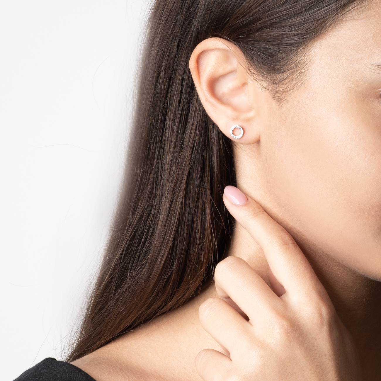 Kolczyki koła Savicki: złote, diamenty