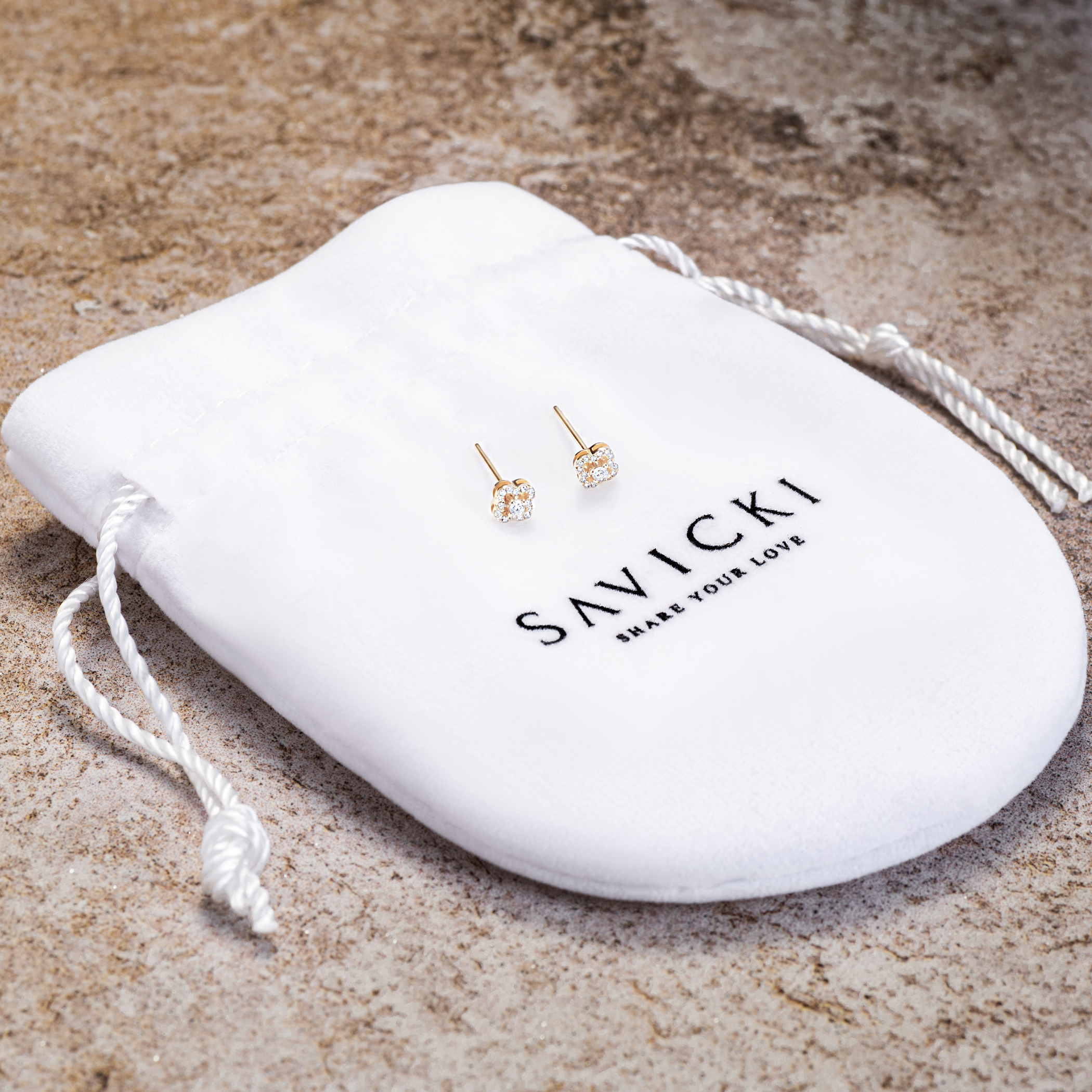 Ohrringe Savicki Blumen: Gold, Diamanten