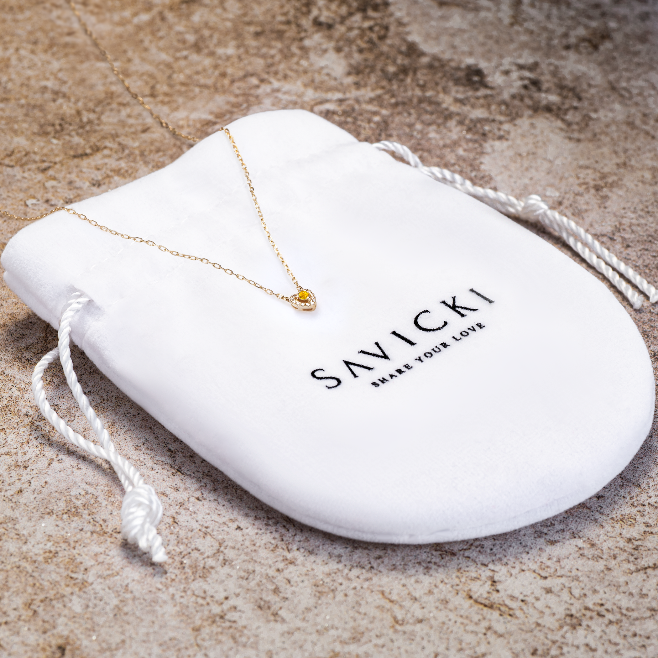 Halskette Savicki Herz: Gold, Diamanten, gelber Quarz