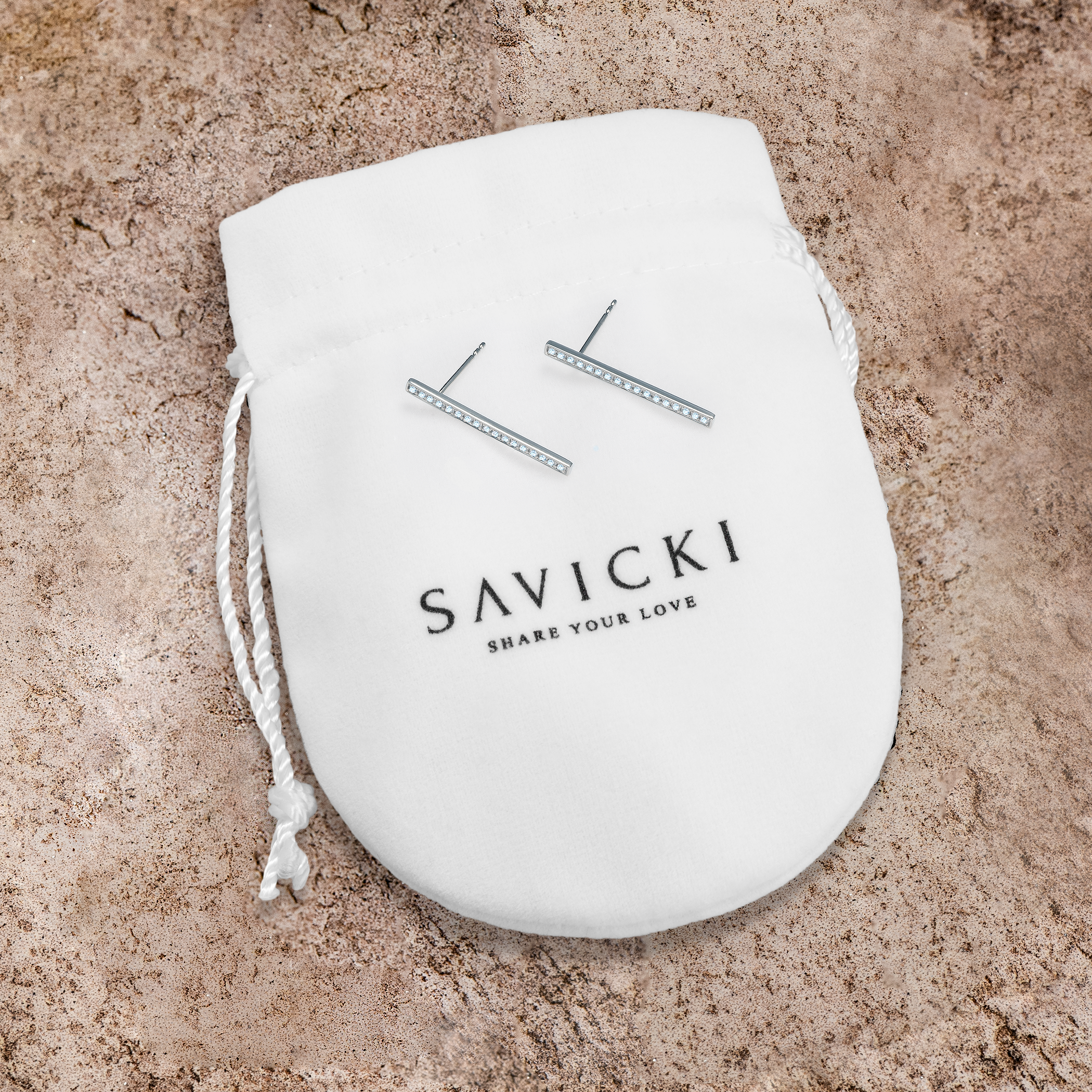 Kolczyki Savicki: białe złoto, diamenty