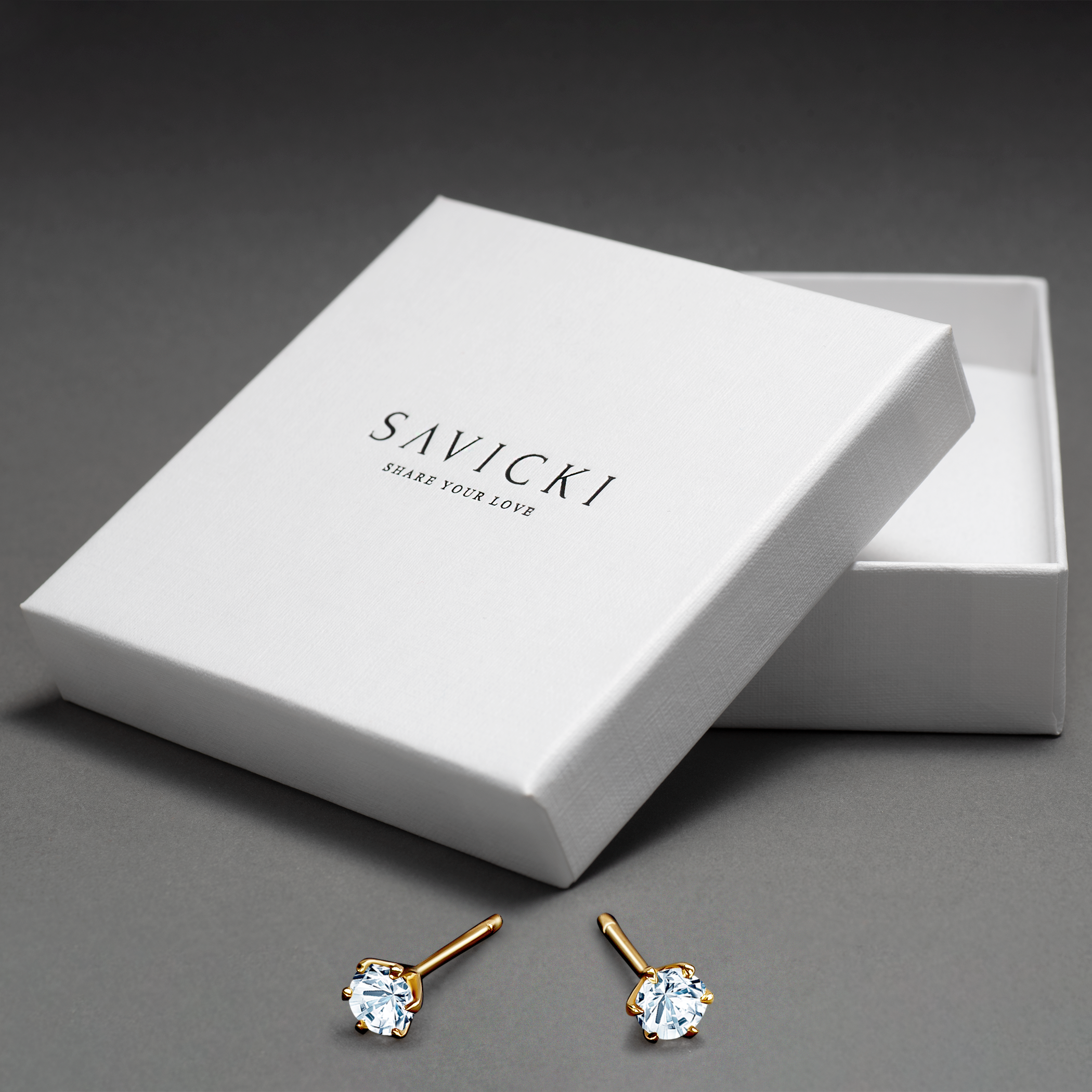 Kolczyki SAVICKI: złote, diamenty laboratoryjne