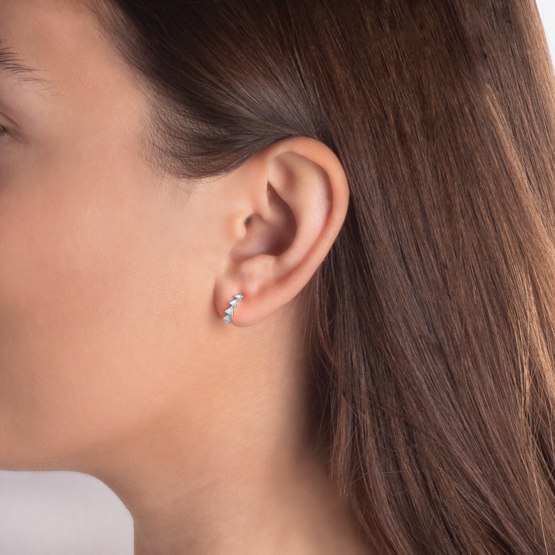 Kolczyki koła, trójkąty Savicki: białe złoto, diamenty