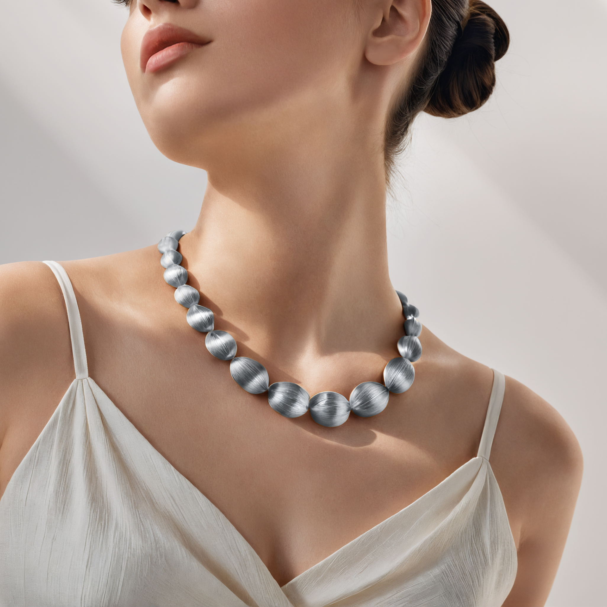 Naszyjnik srebrny Luneé