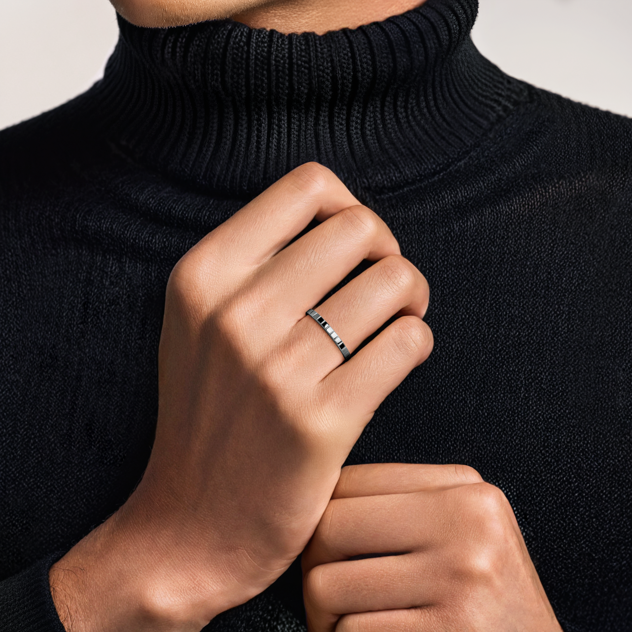 Pierścionek SAVICKI: białe złoto