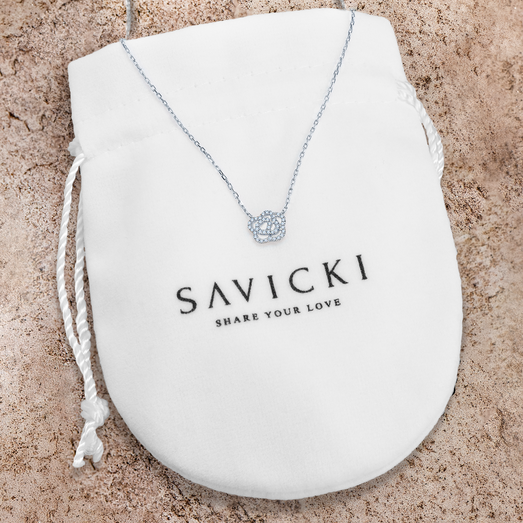 Naszyjnik Savicki: białe złoto, diamenty