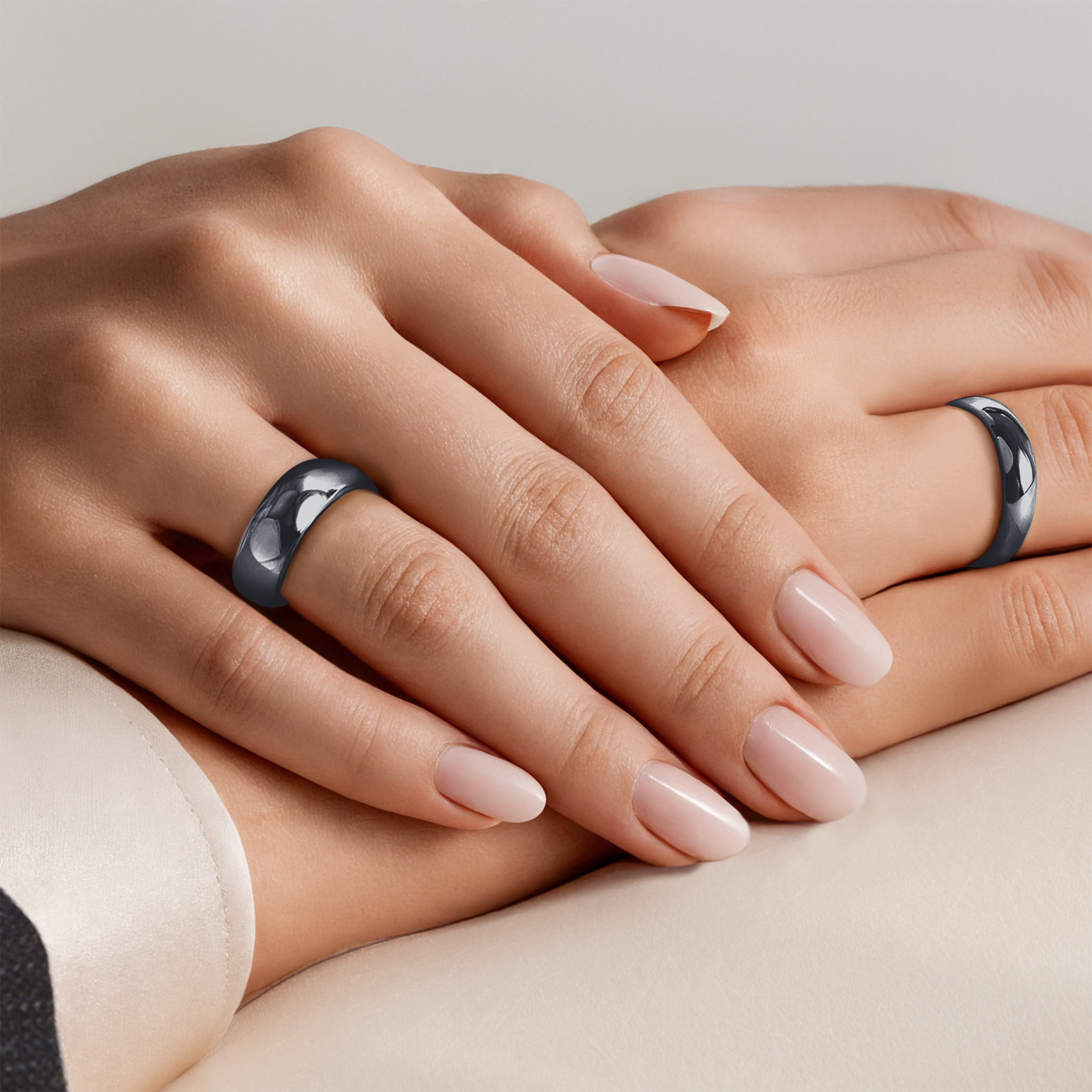 Eheringe: Schwarzes Gold, Halbrund, 6 mm - 7