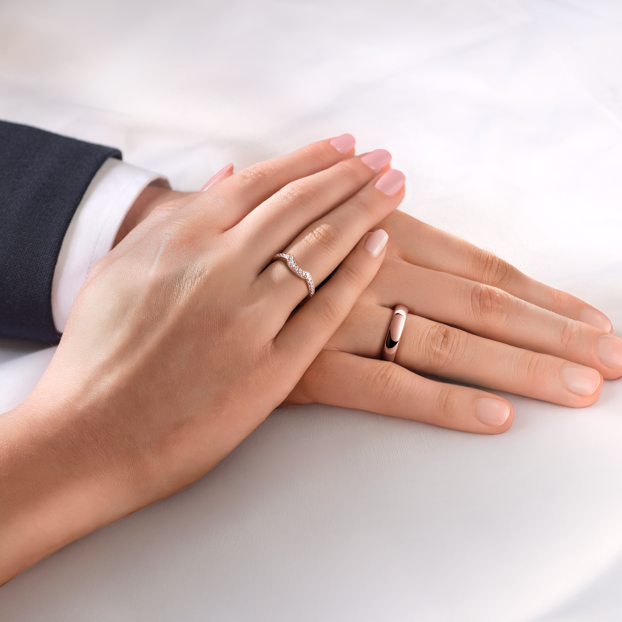 Obrączki This is Love: różowe złoto, diamenty laboratoryjne, półokrągłe, 2 mm i 3 mm