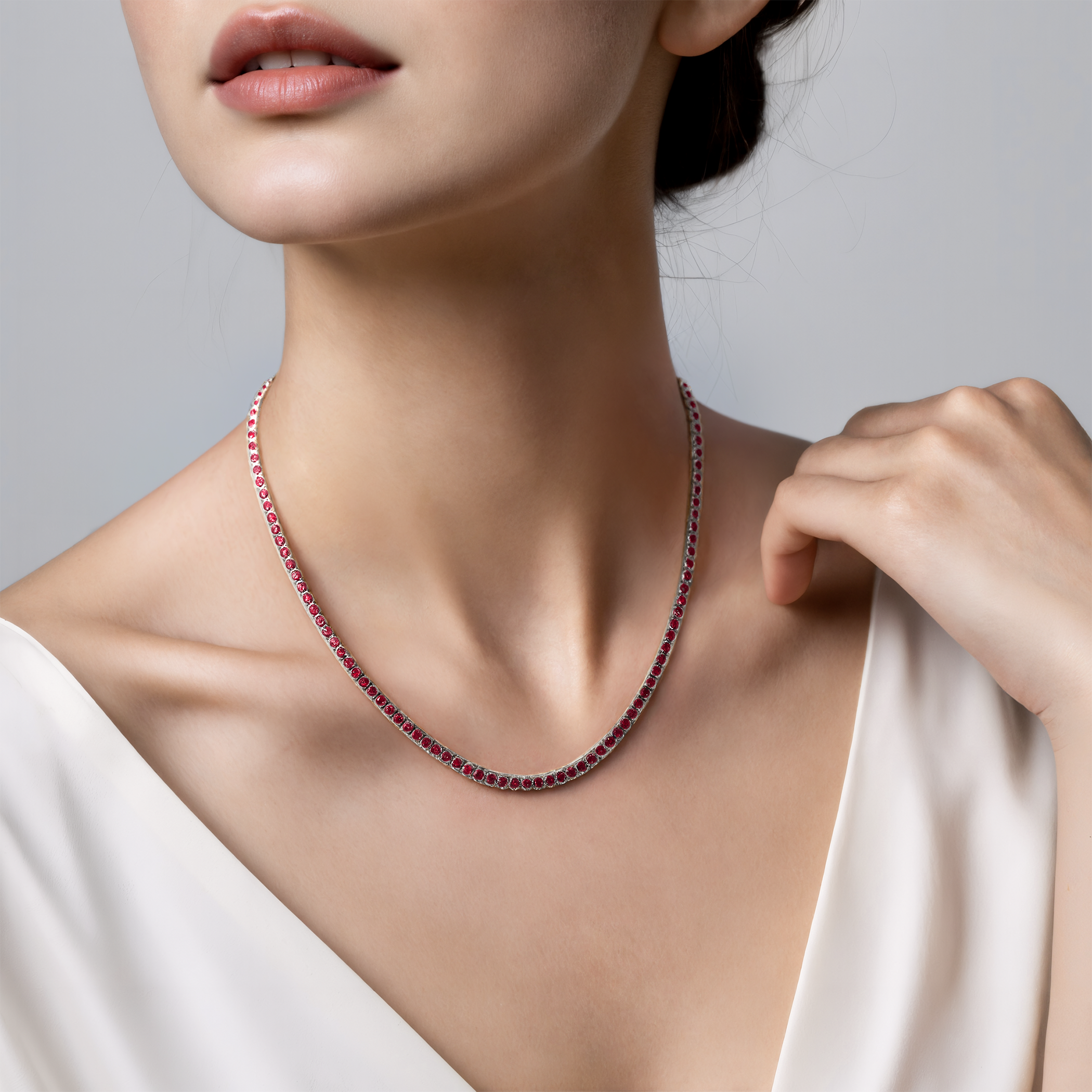 Tennis-Halskette Luminy 2,5 mm: Weißgold, Rubine