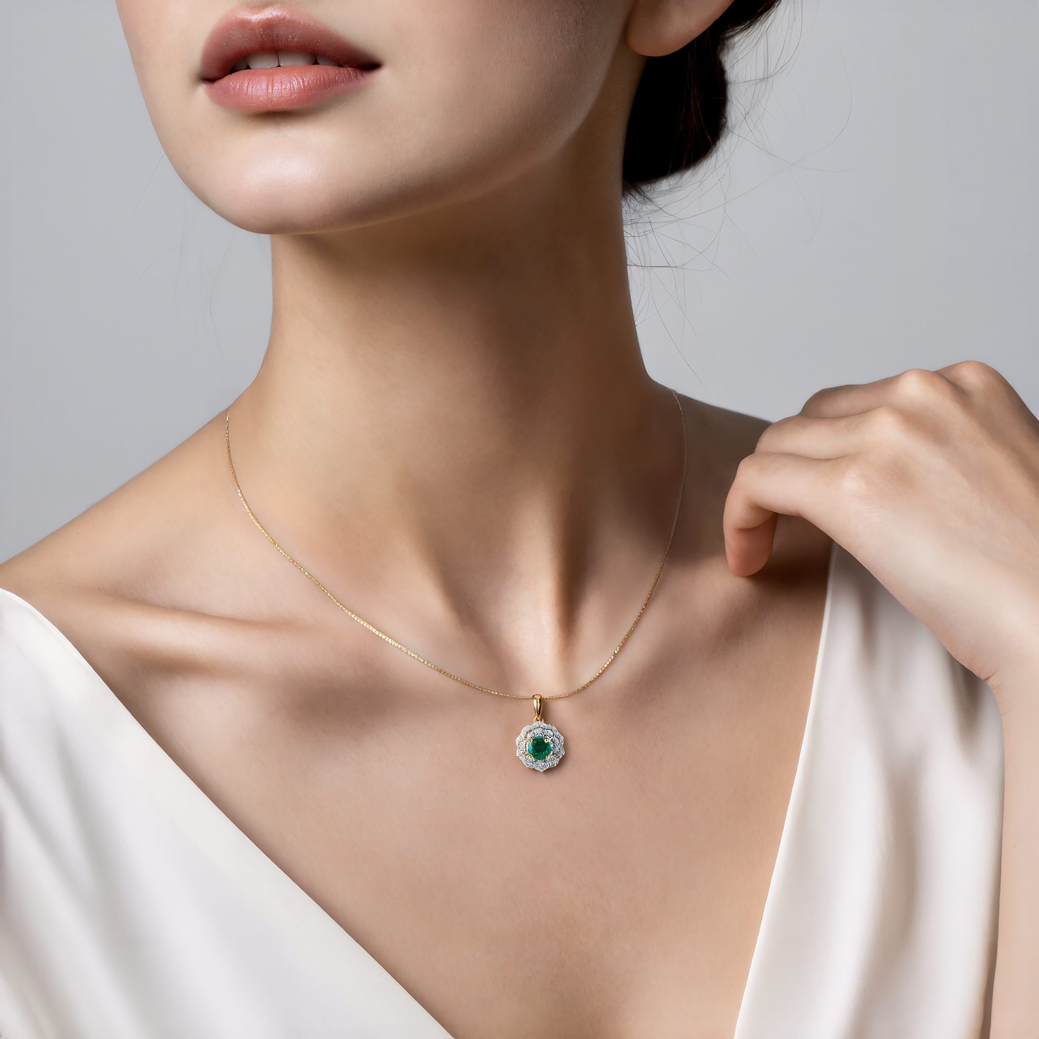 Anhänger Rosavine: zweifarbiges Gold, Smaragd, Diamanten