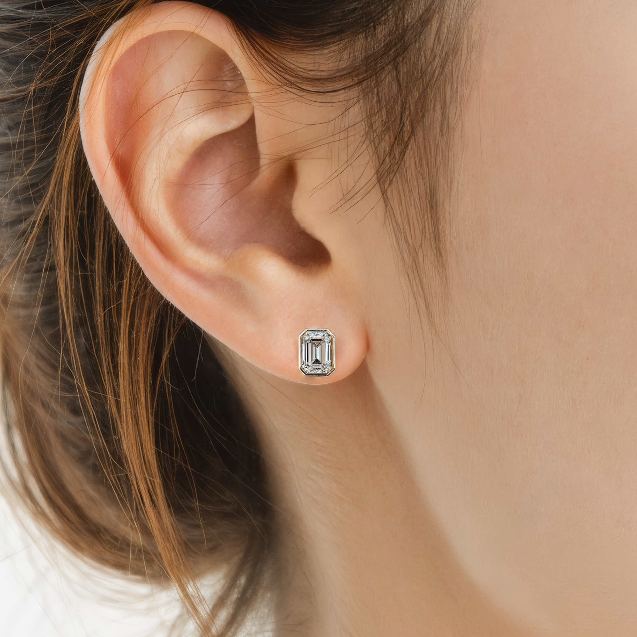 Kolczyki Pure: białe złoto, diamenty laboratoryjne w szlifie szmaragdowym