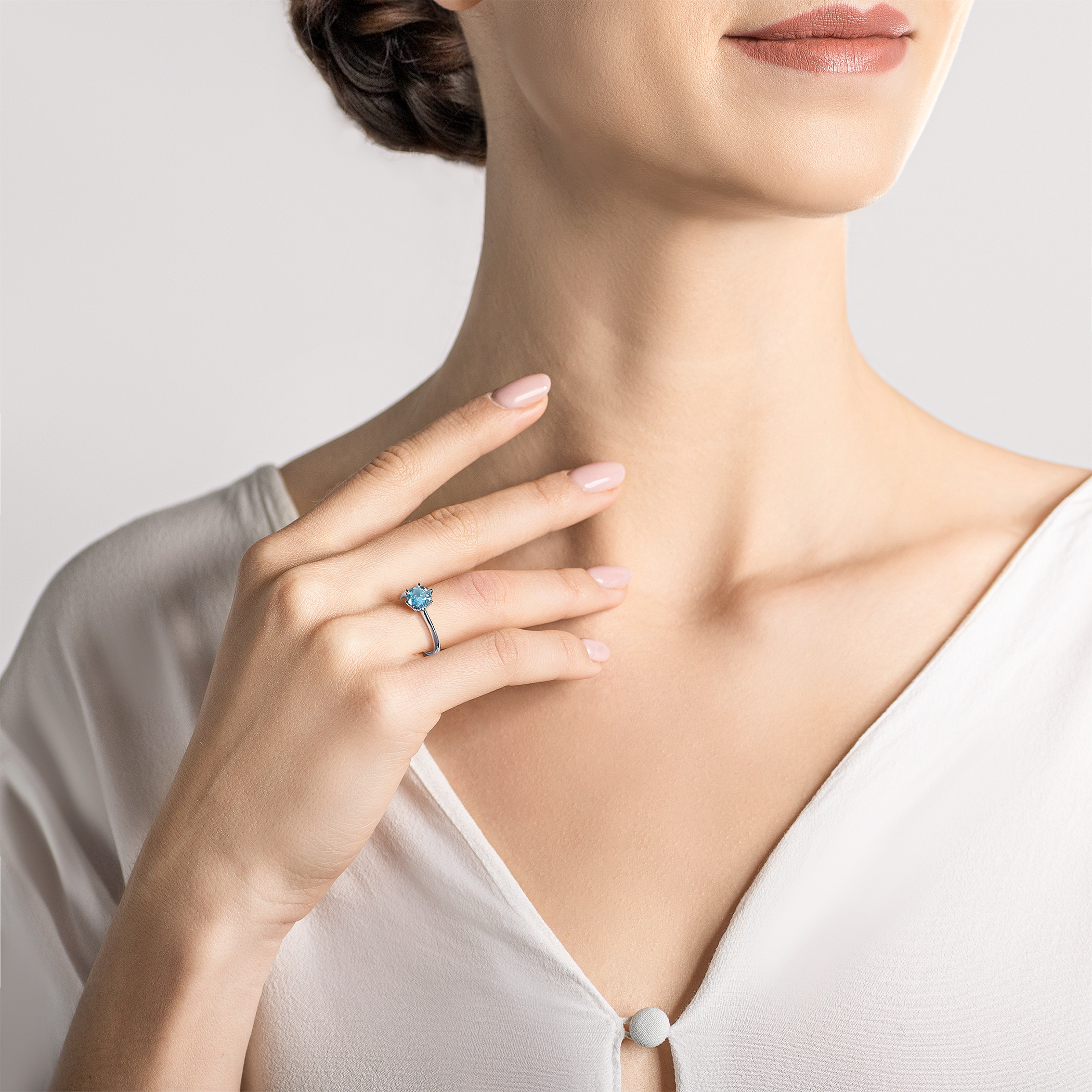 Pierścionek zaręczynowy The Journey: białe złoto, akwamaryn