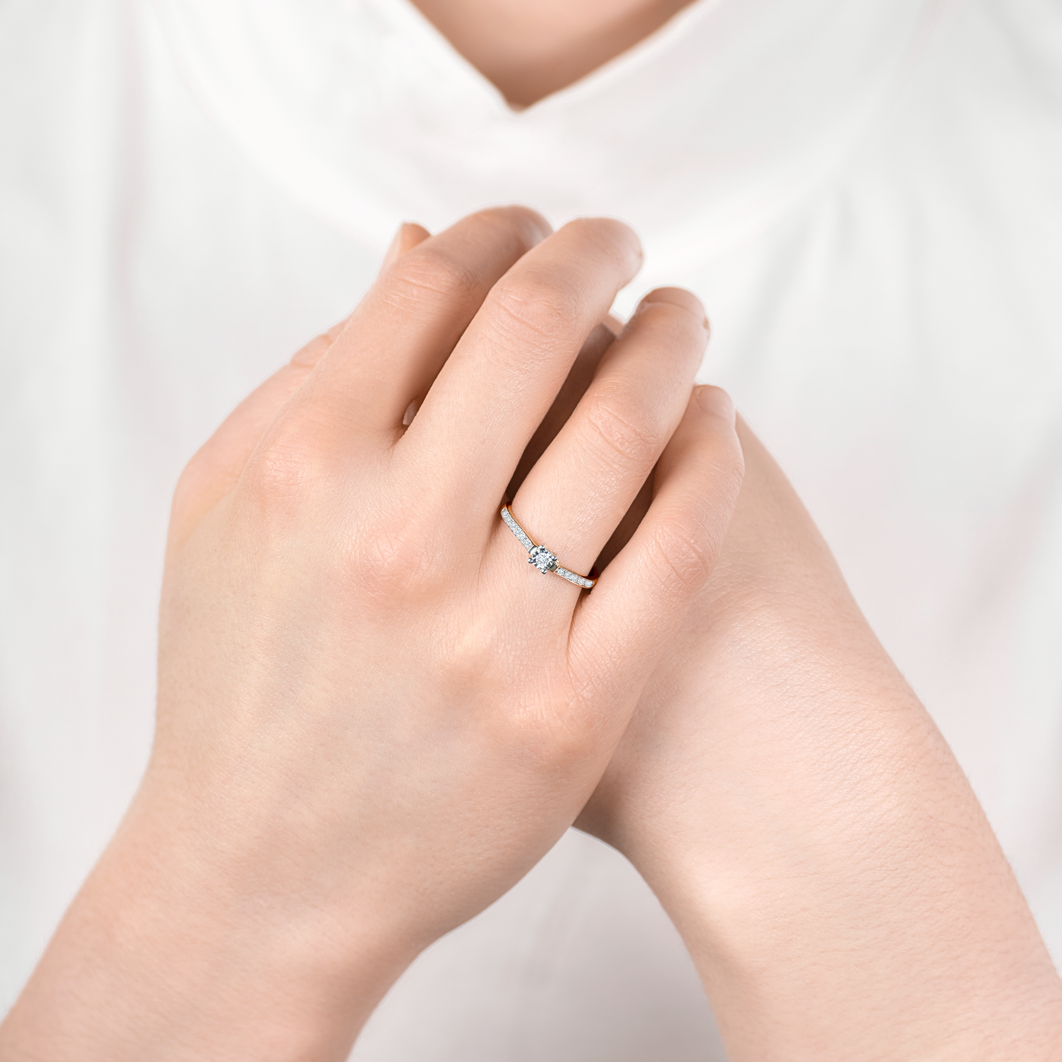 Pierścionek zaręczynowy SAVICKI: dwukolorowe złoto, diament