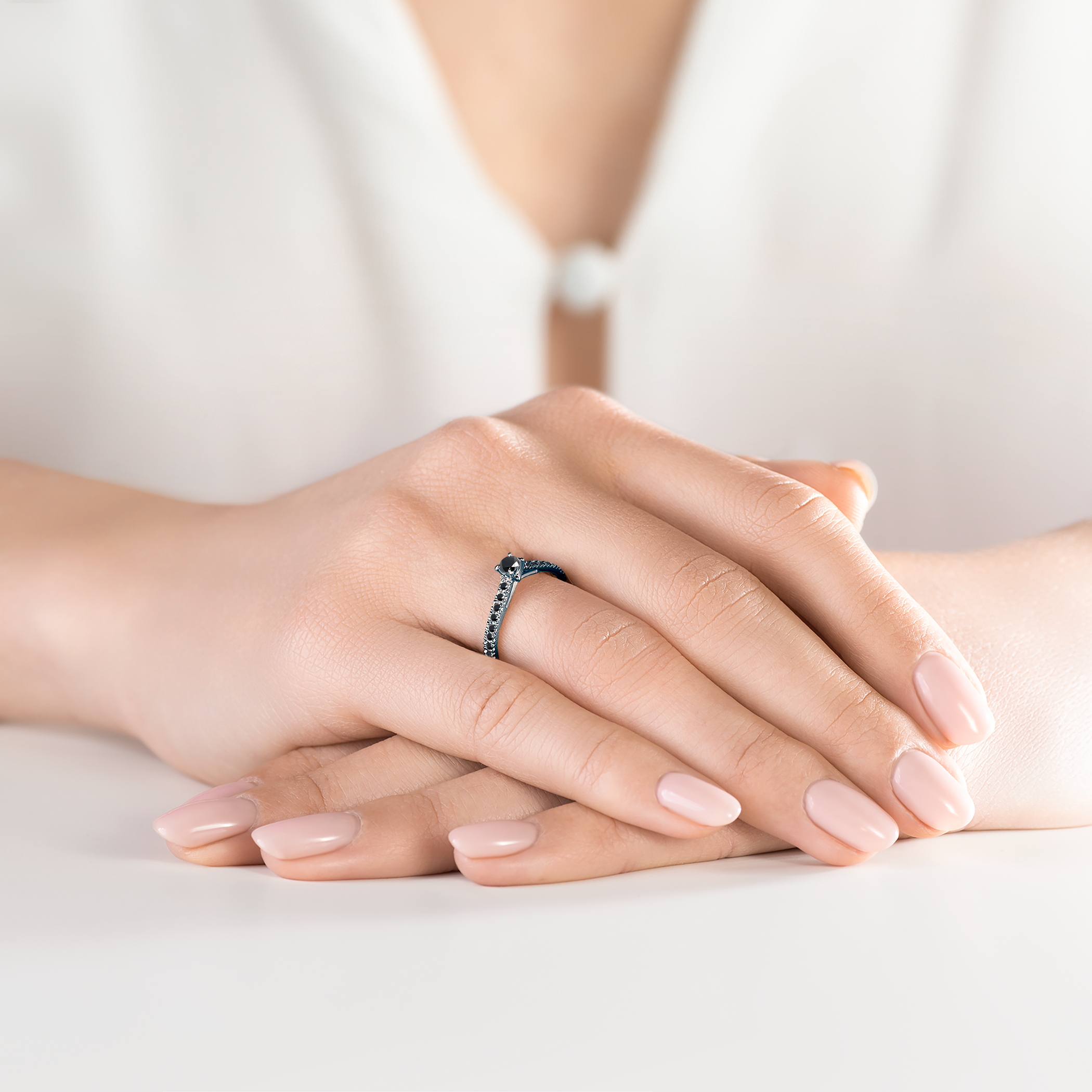 Pierścionek zaręczynowy Share Your Love: czarne złoto, czarny diament - 5