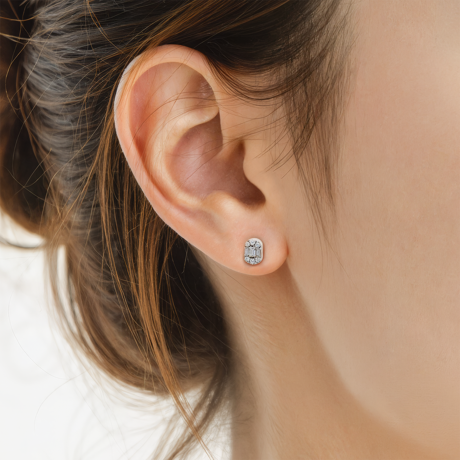 Kolczyki Savicki: białe złoto, diamenty