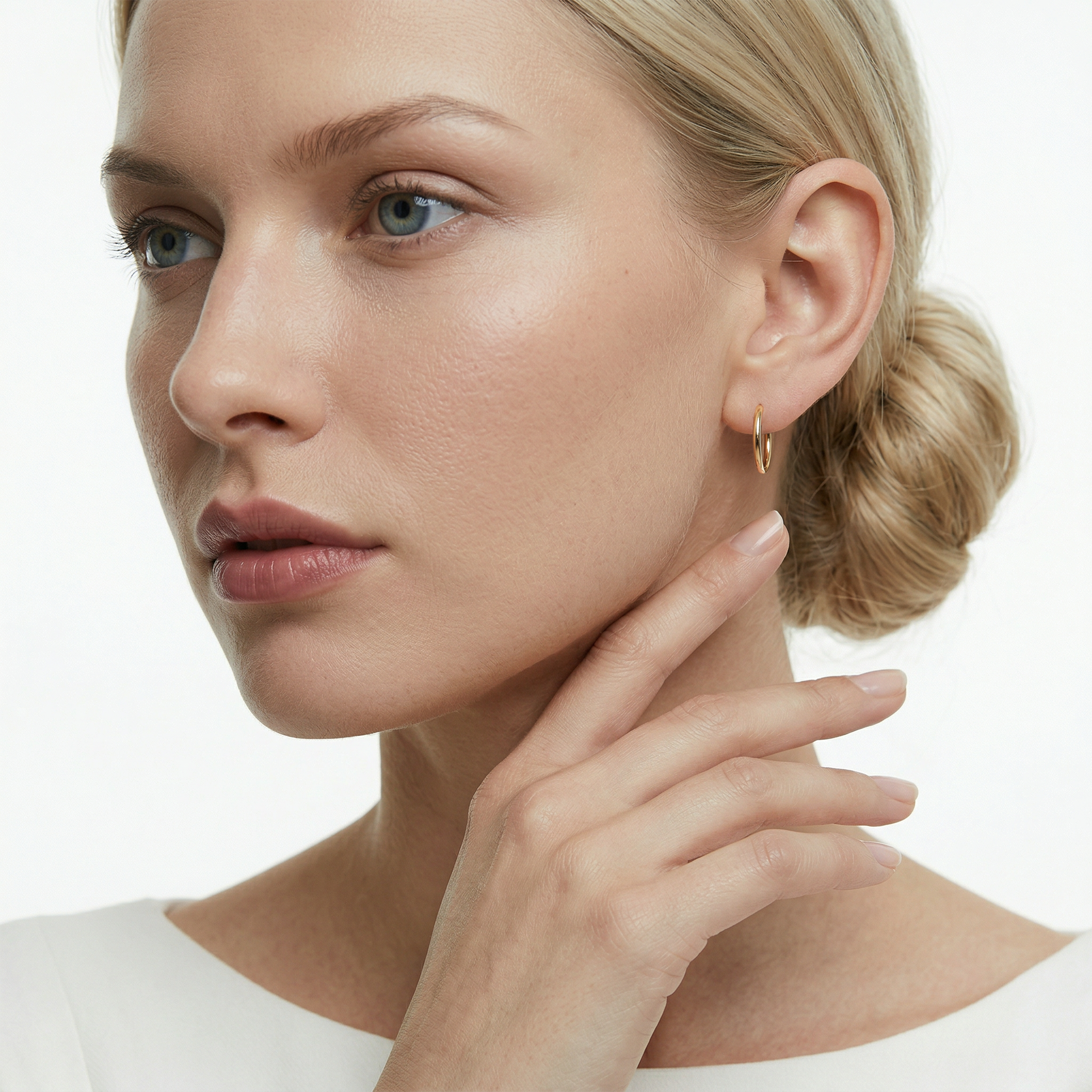 Lekkie Kolczyki koła Savicki: złote (585) 1,6cm - 4