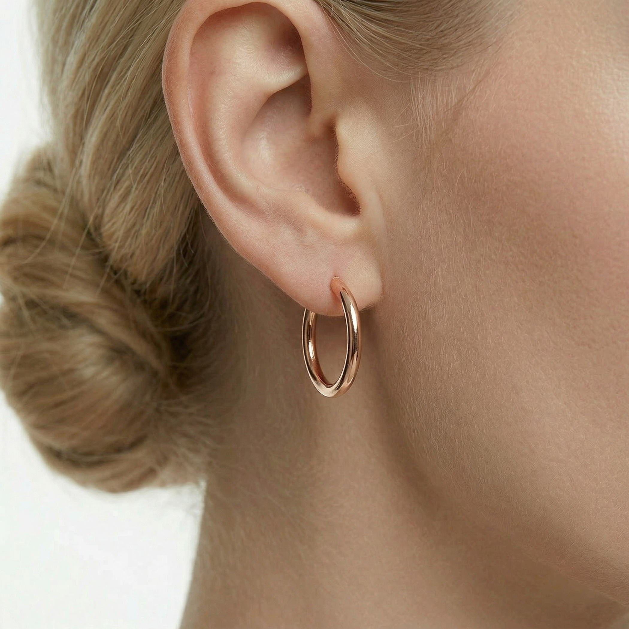 Lekkie Kolczyki koła Savicki: złote (585) 2cm - 6