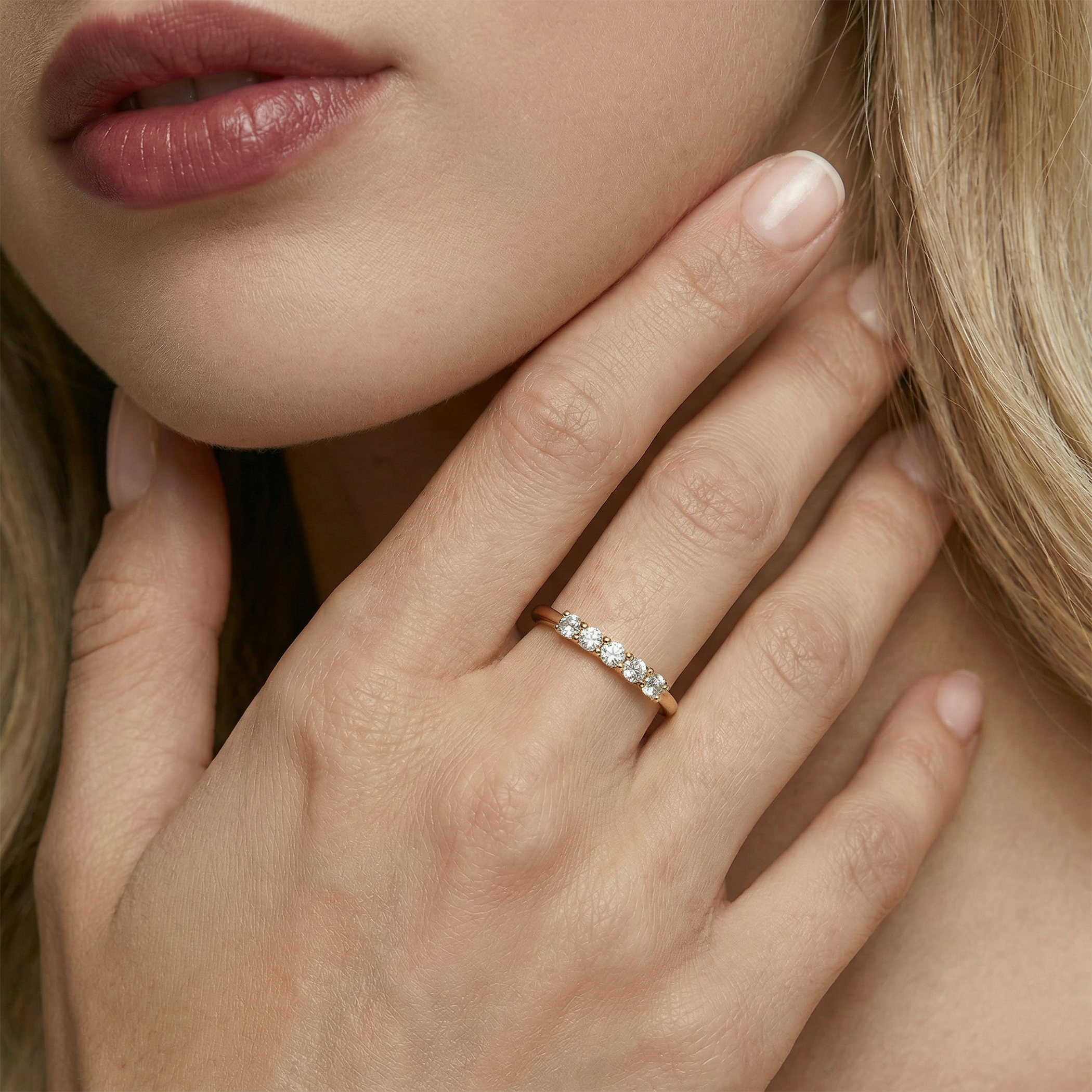 Pierścionek ze złota z diamentami 5x0,1ct - 6