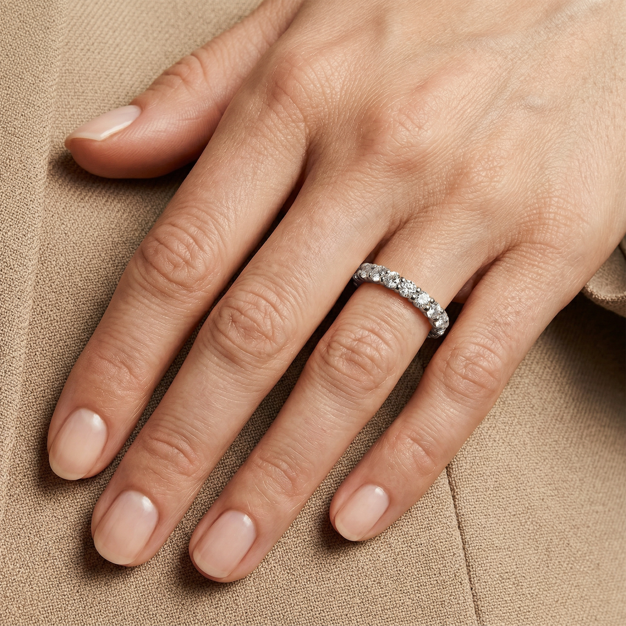 Pierścionek z białego złota z diamentami 11x0,1ct - 6