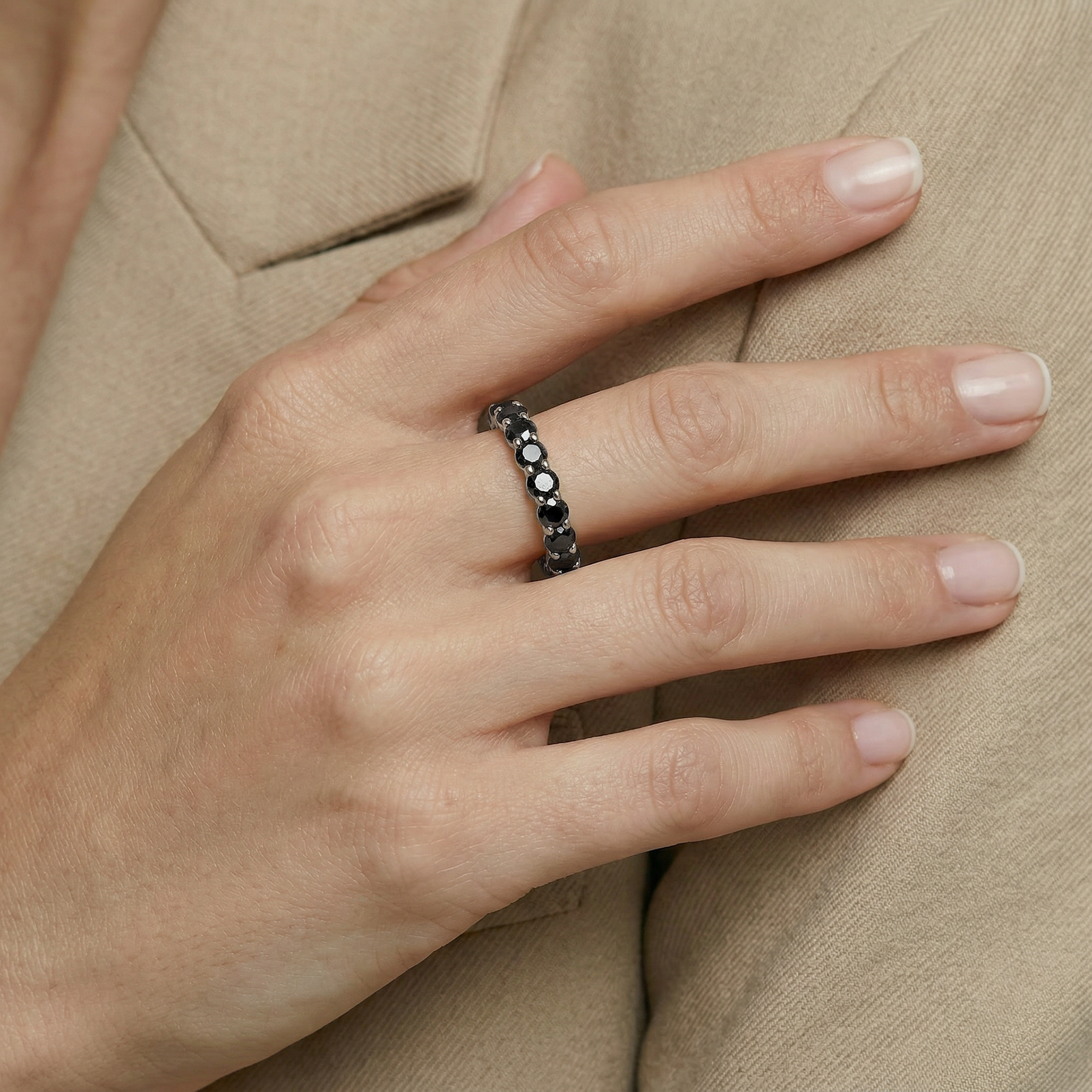 Pierścionek z białego złota z czarnymi diamentami 21x0,12ct - 6