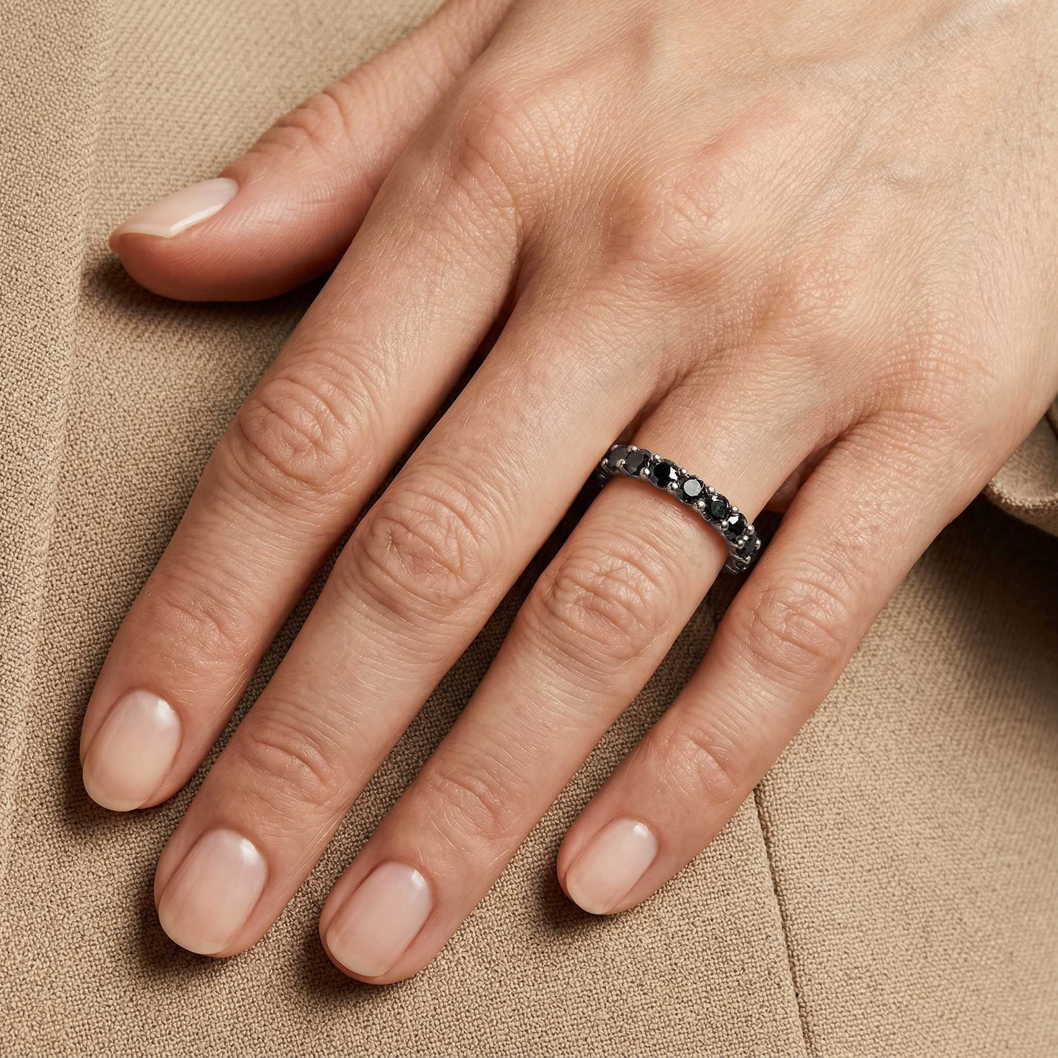 Pierścionek z białego złota z czarnymi diamentami 11x0,12ct - 6