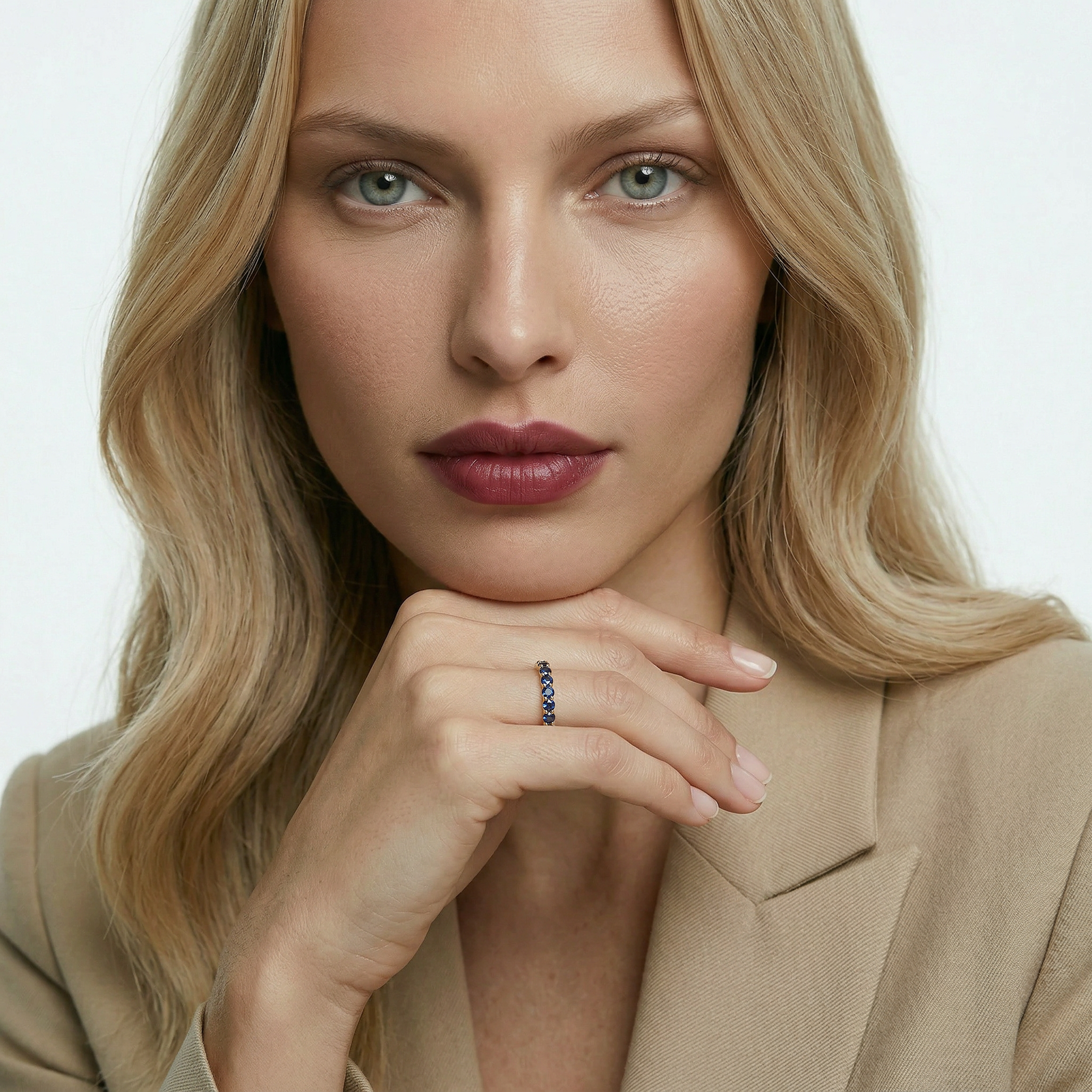 Pierścionek z żółtego złota z niebieskimi szafirami 13x0,15ct - 4