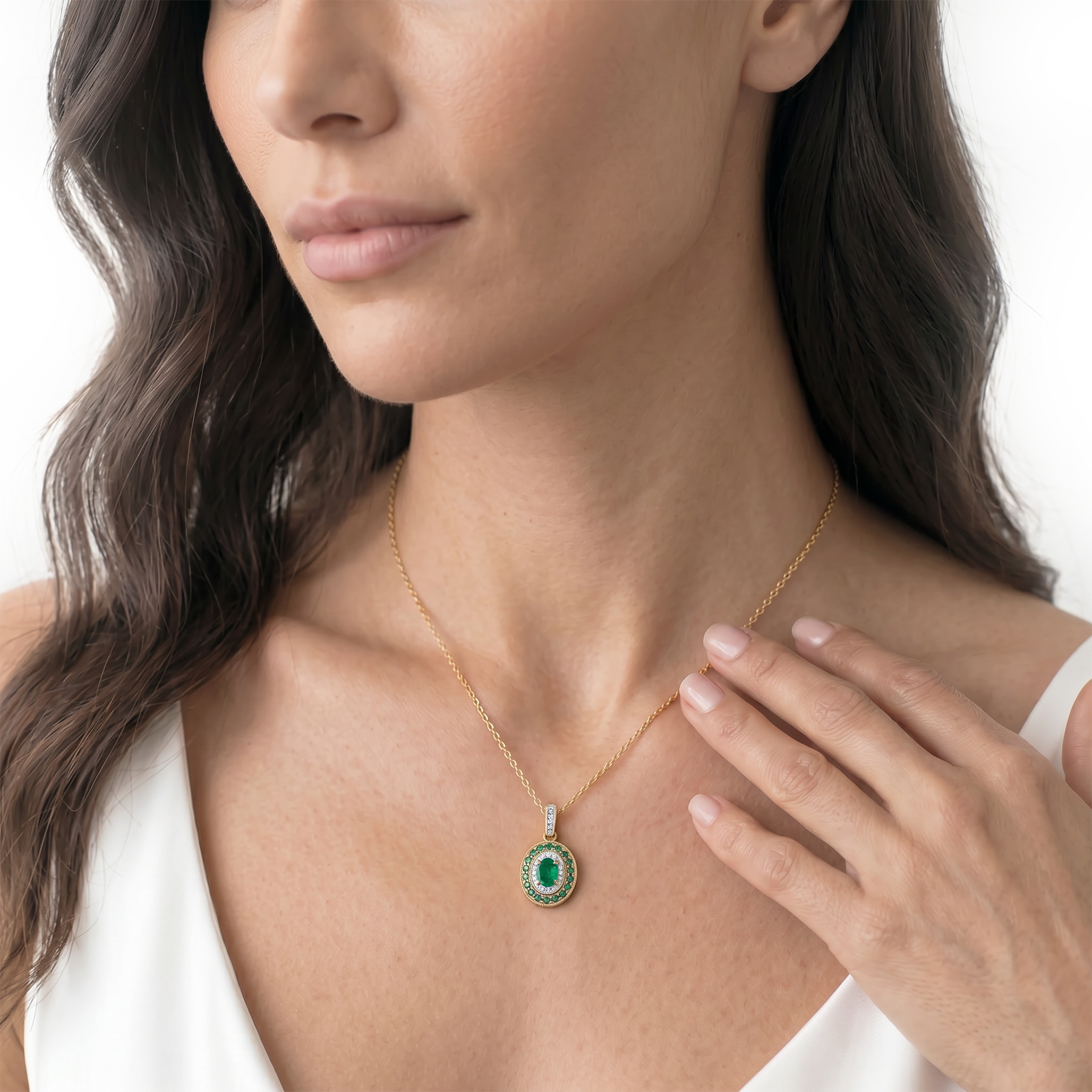 Rosavine pendant: two-tone gold, emeralds, diamonds - 4