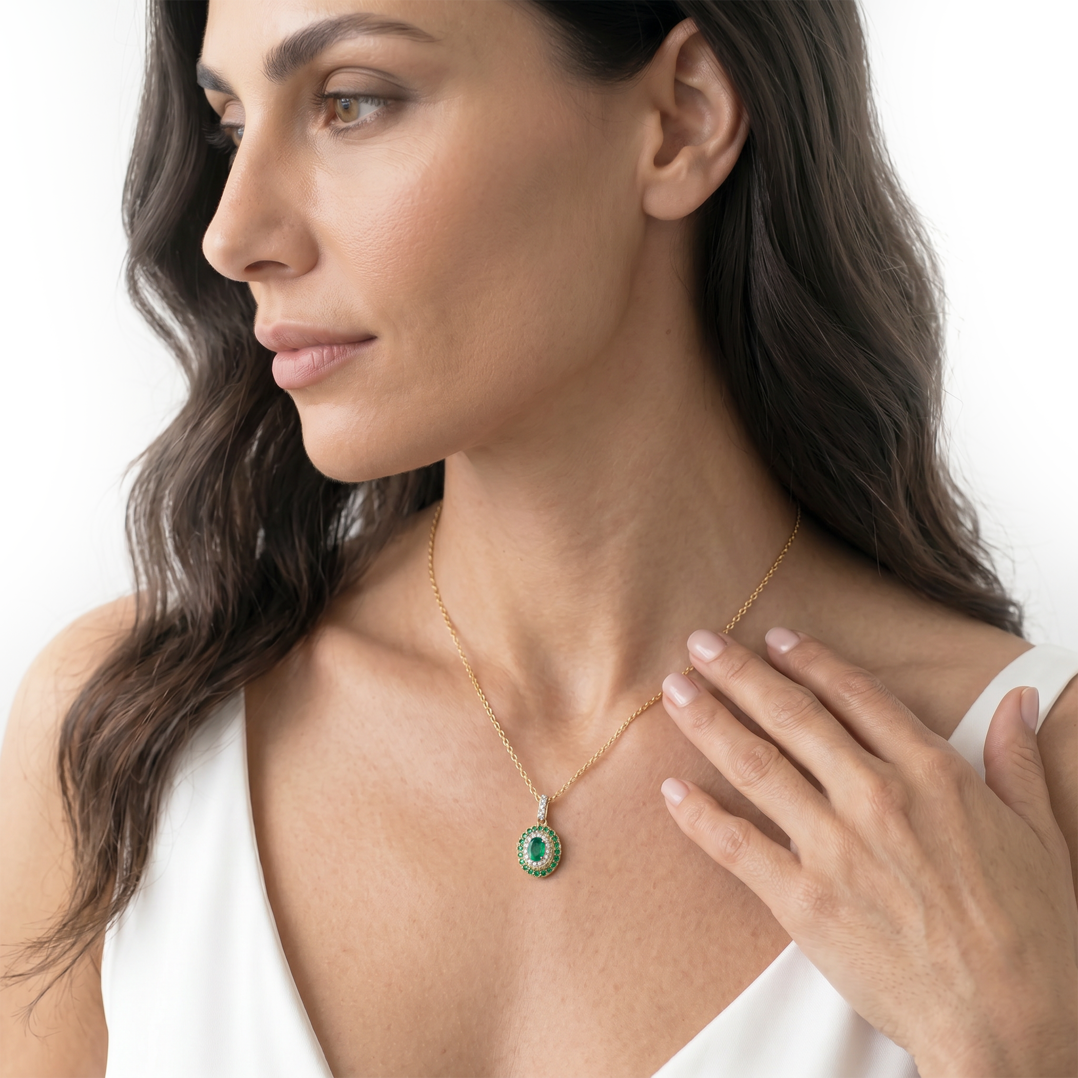 Rosavine pendant: two-tone gold, emeralds, diamonds - 6
