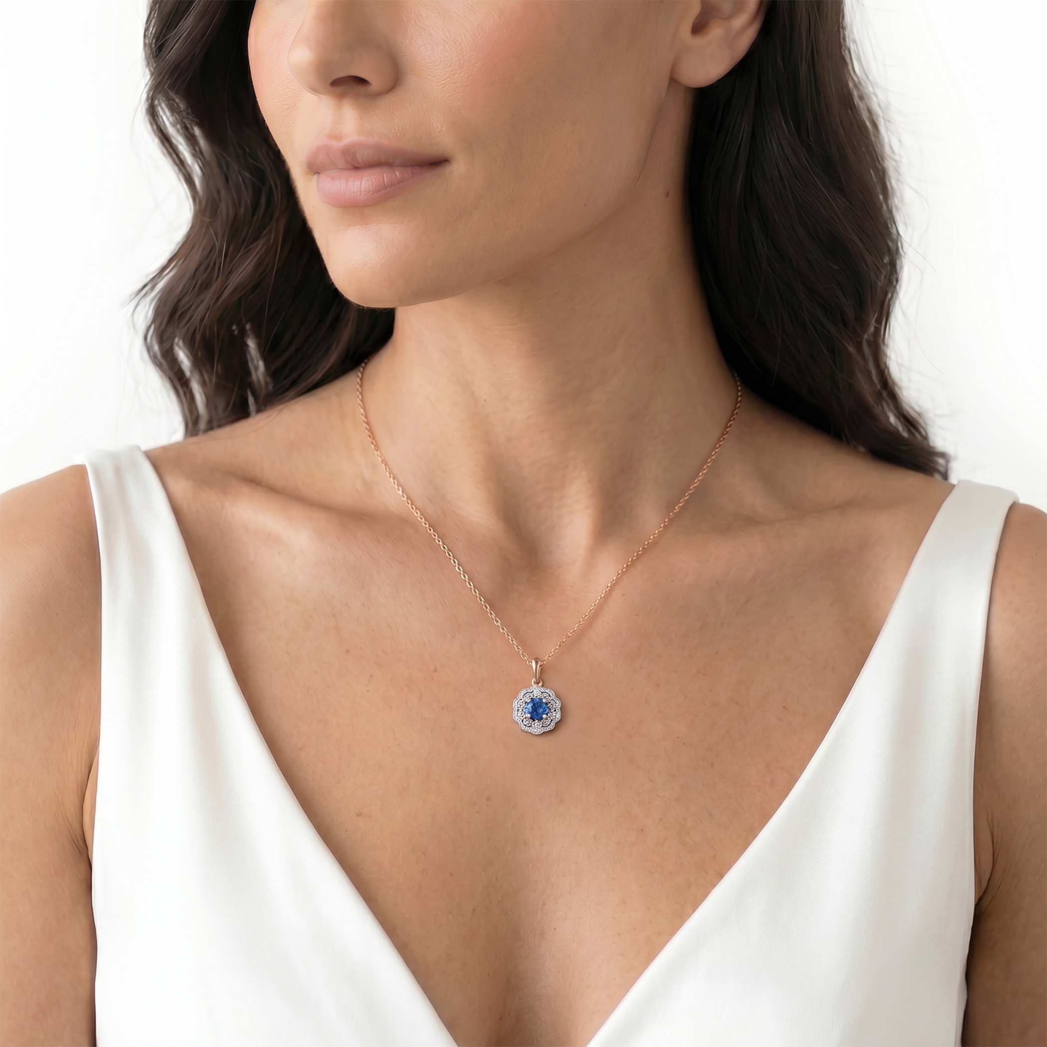 Rosavine pendant: two-tone gold, blue sapphires, diamonds - 4