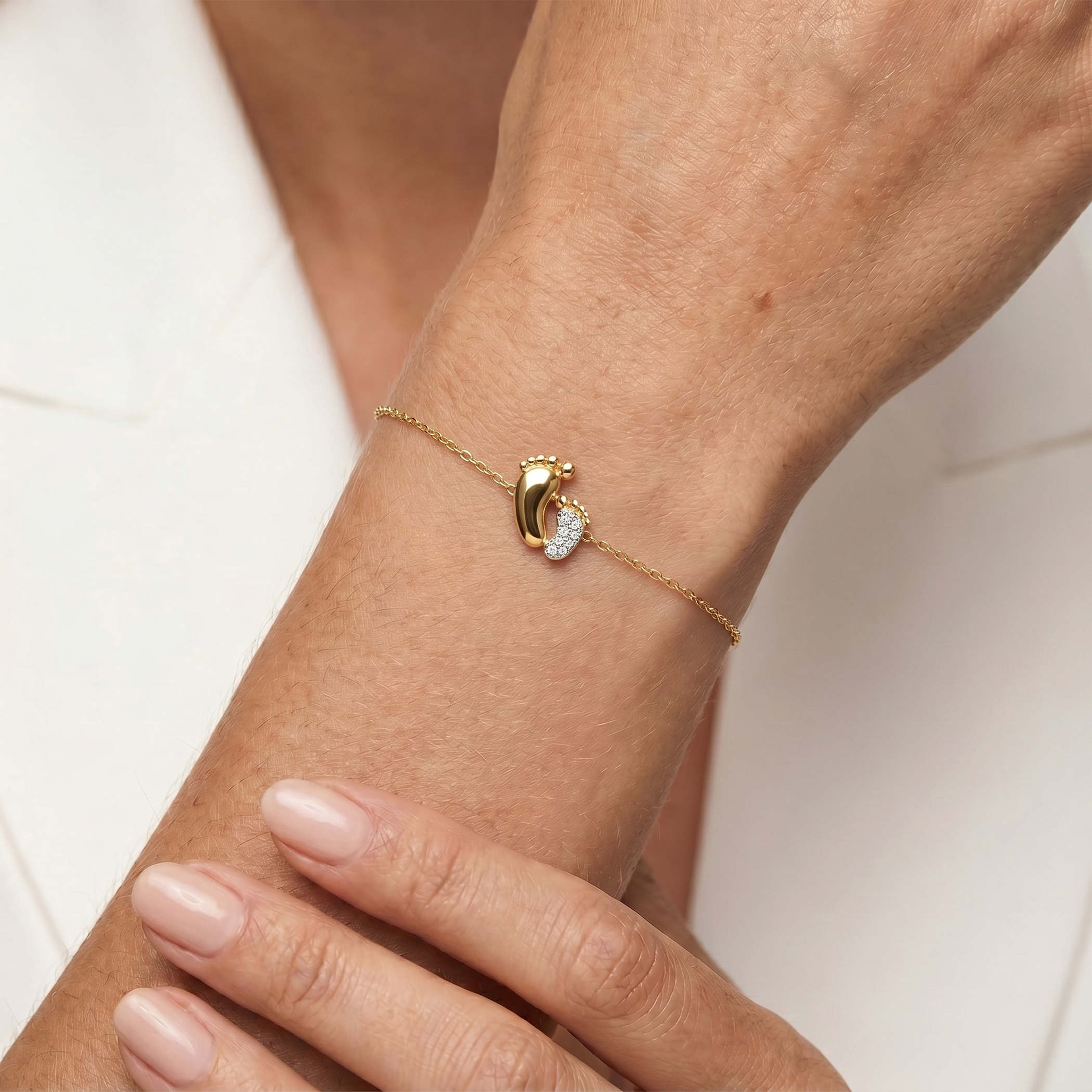 Bransoletka celebrytka stópki złota 585 z białym diamentem 0.01ct 18cm - 3