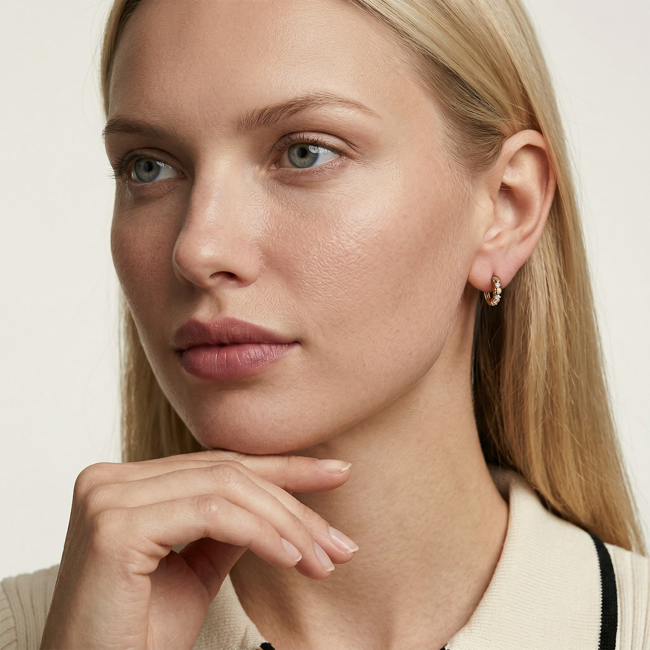 Savicki earrings: gold hearts and cubic zirconia - 5