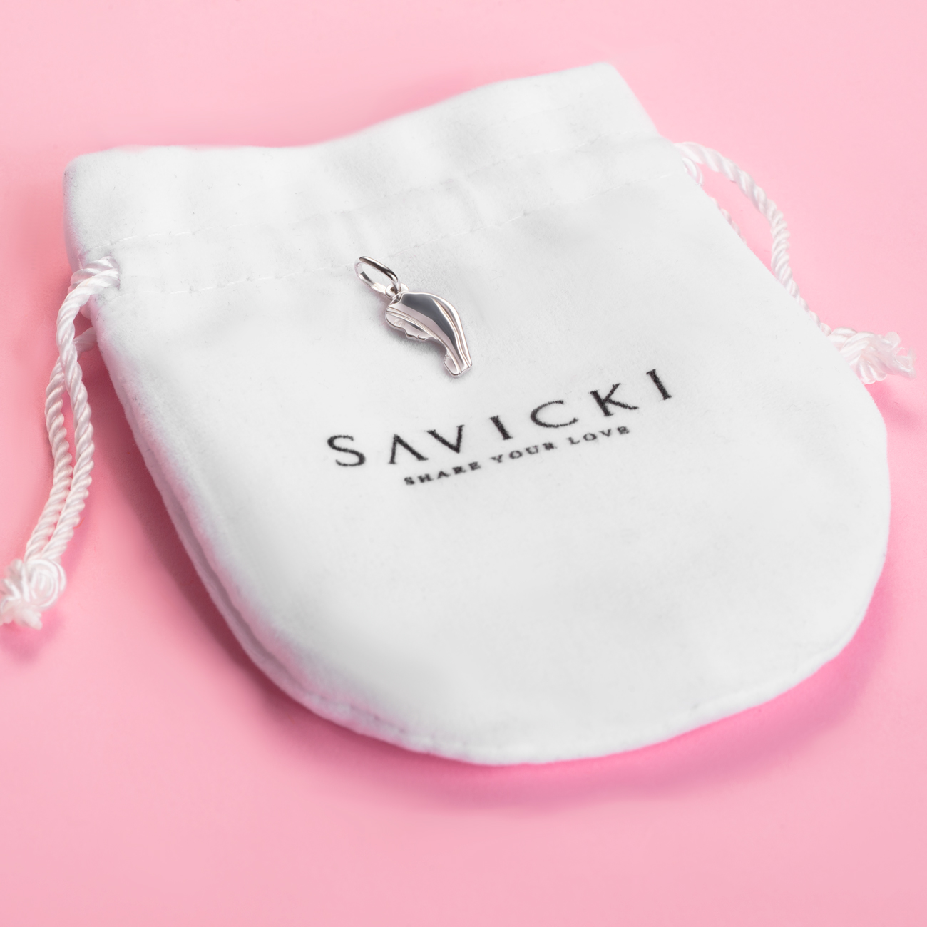 Medalik Savicki: białe złoto - 3