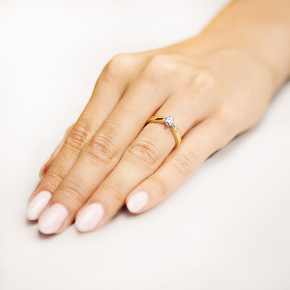 Pierścionek zaręczynowy SAVICKI: dwukolorowe złoto, diament