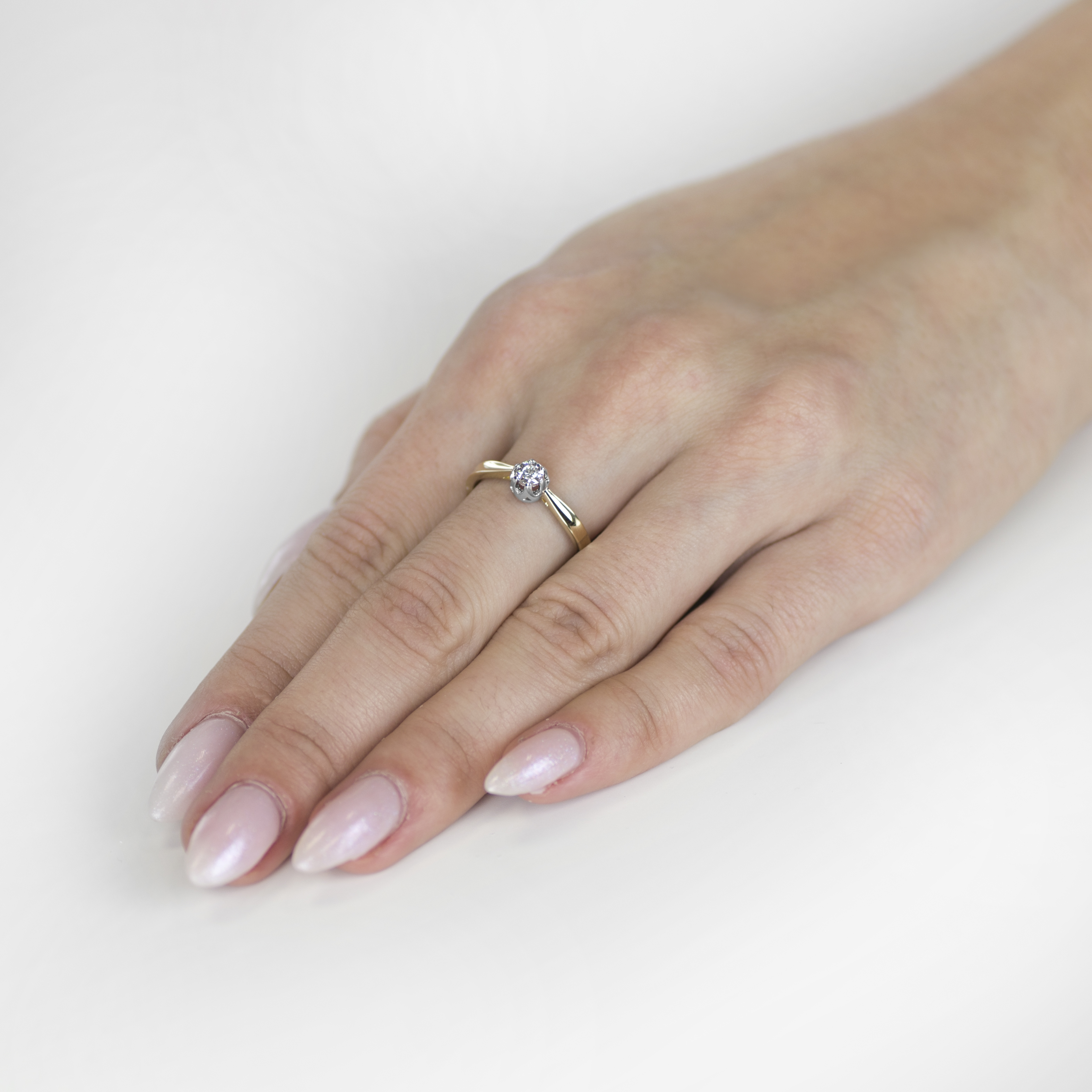 Pierścionek zaręczynowy SAVICKI: dwukolorowe złoto, diament