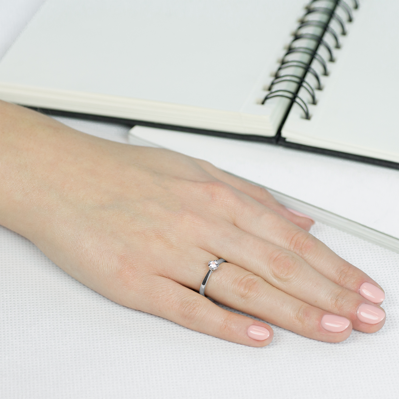 Verlobungsring Savicki: Weißgold, Diamant