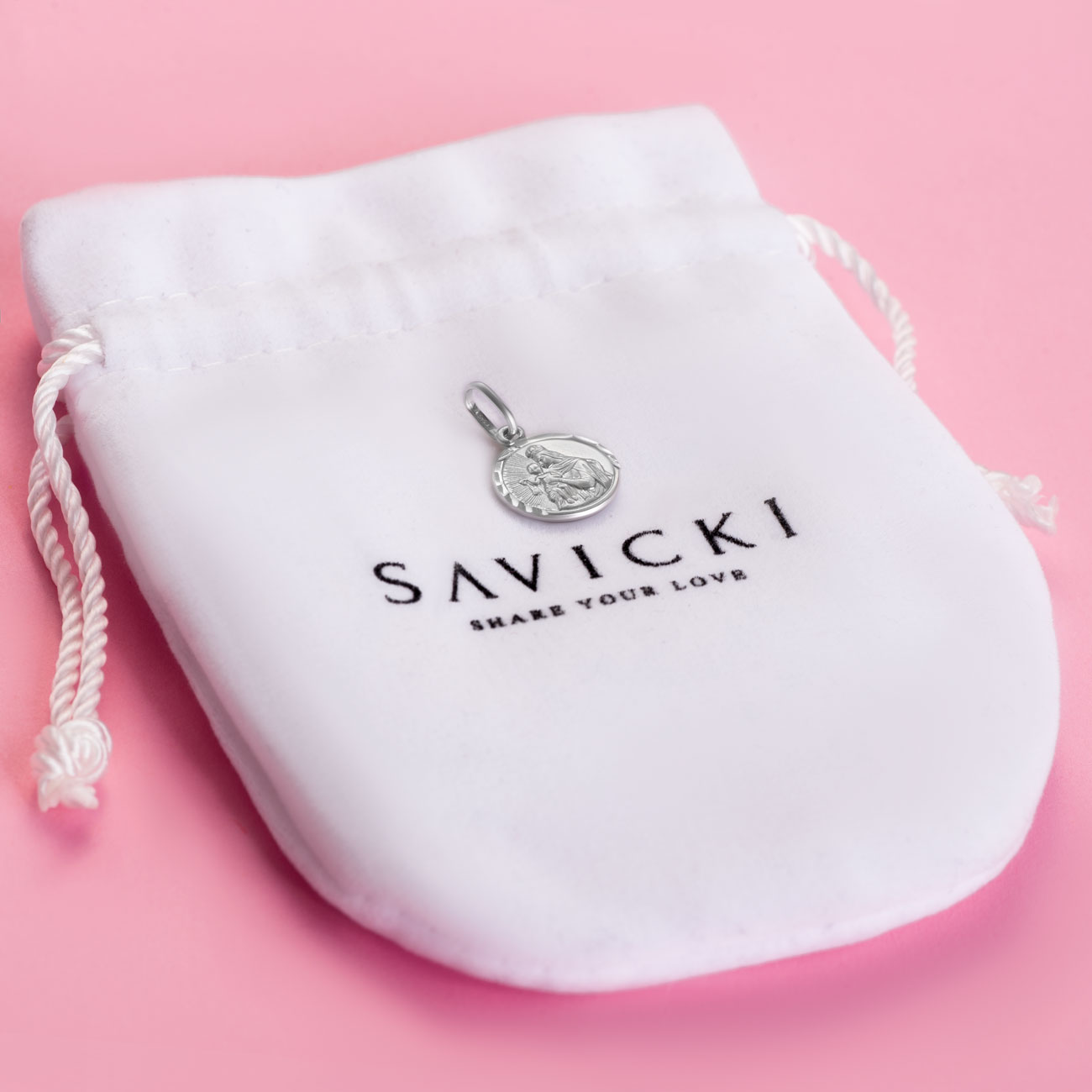 Medalik Savicki: białe złoto - 3