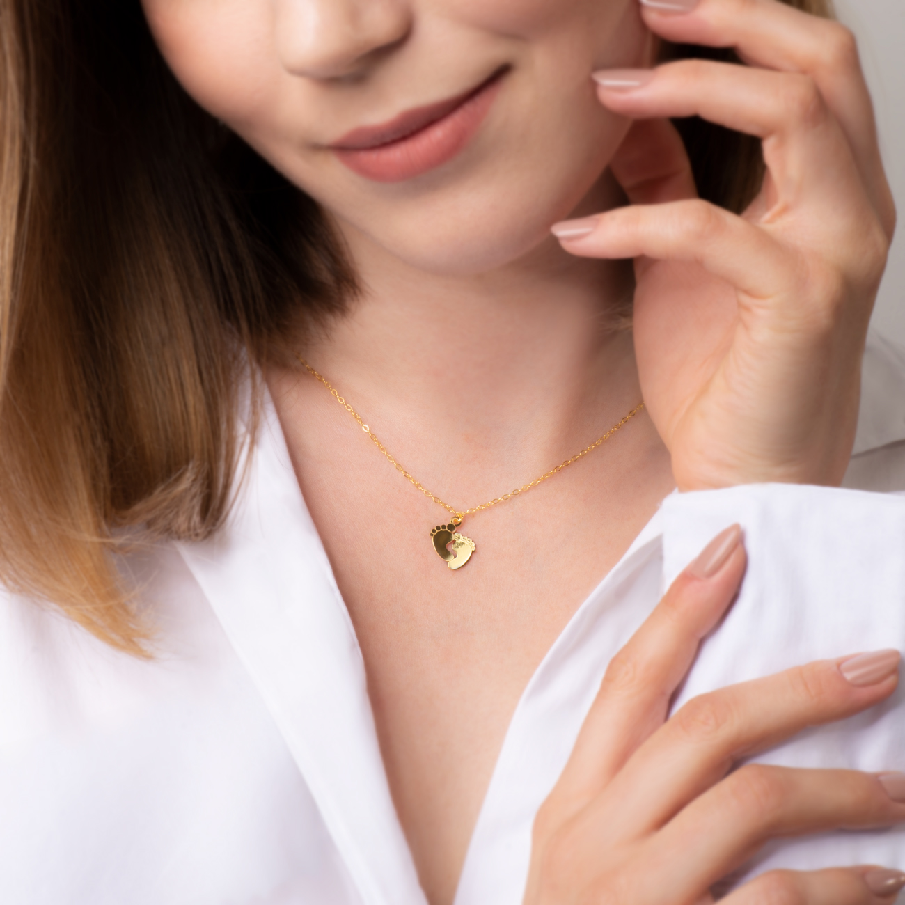 Naszyjnik celebrytka stópki Savicki: srebrny pozłacany - 5