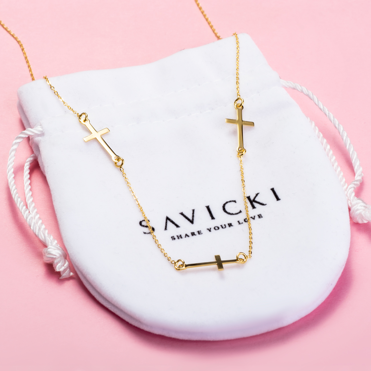 Naszyjnik krzyżyk celebrytka Savicki: srebrny pozłacany - 4