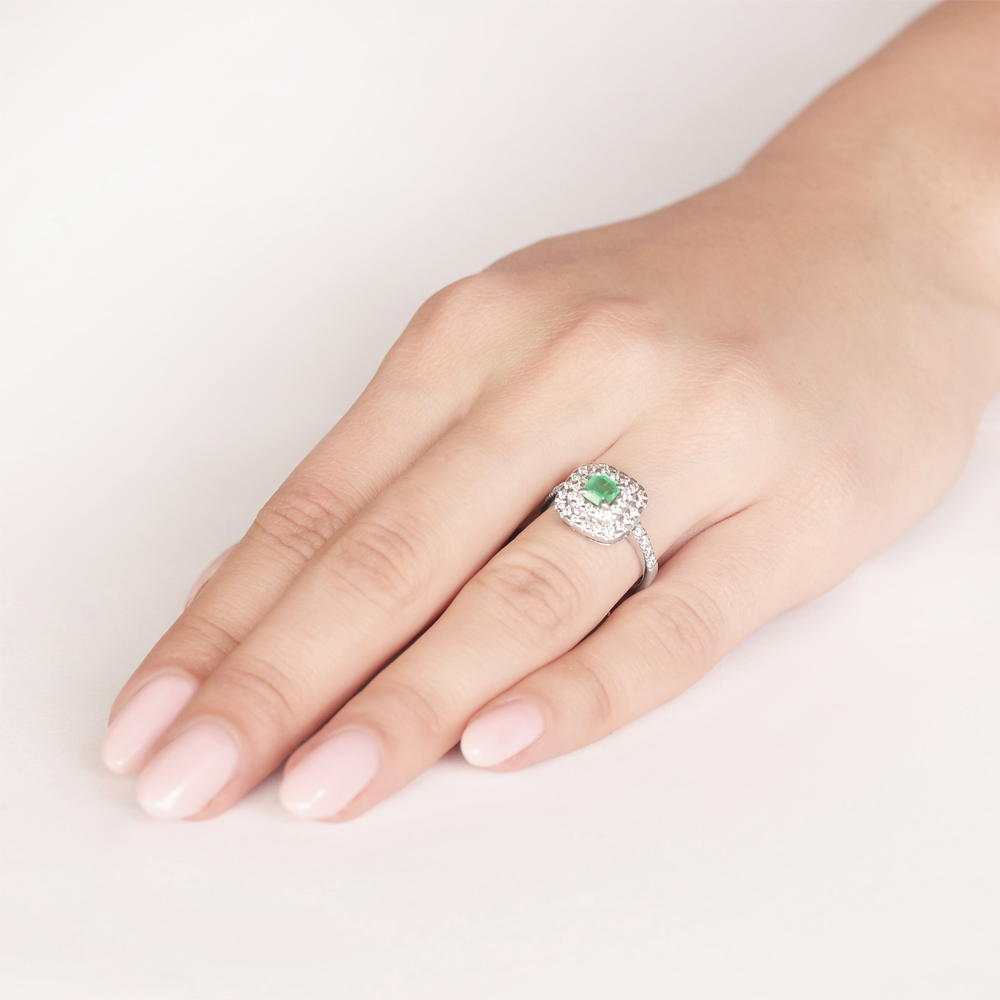 Pierścionek SAVICKI: białe złoto, szmaragd