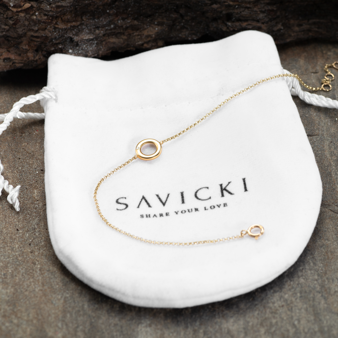 Bransoletka koło Savicki: złota, diament