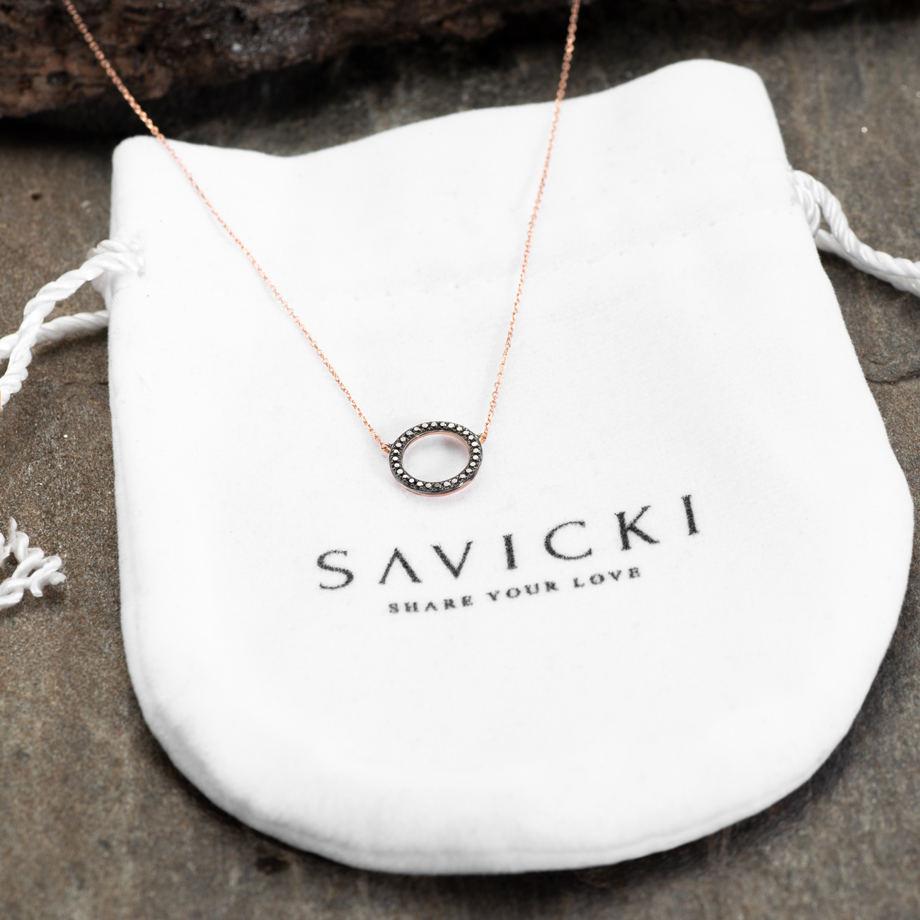 Naszyjnik koło z różowego złota 585 z czarnymi diamentami 0.08ct 42 cm - 4