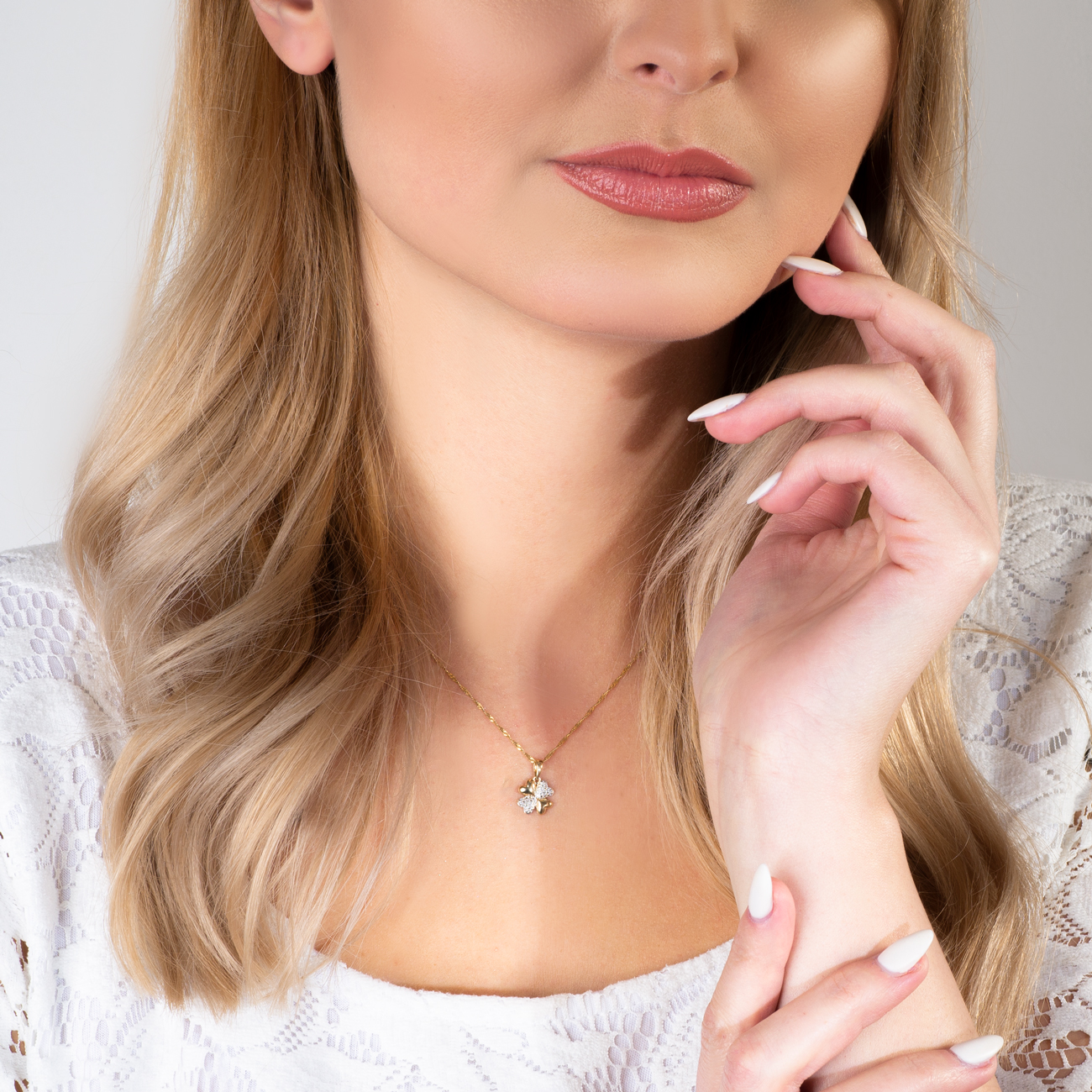 Zawieszka koniczynka Savicki: złota, diamenty - 5