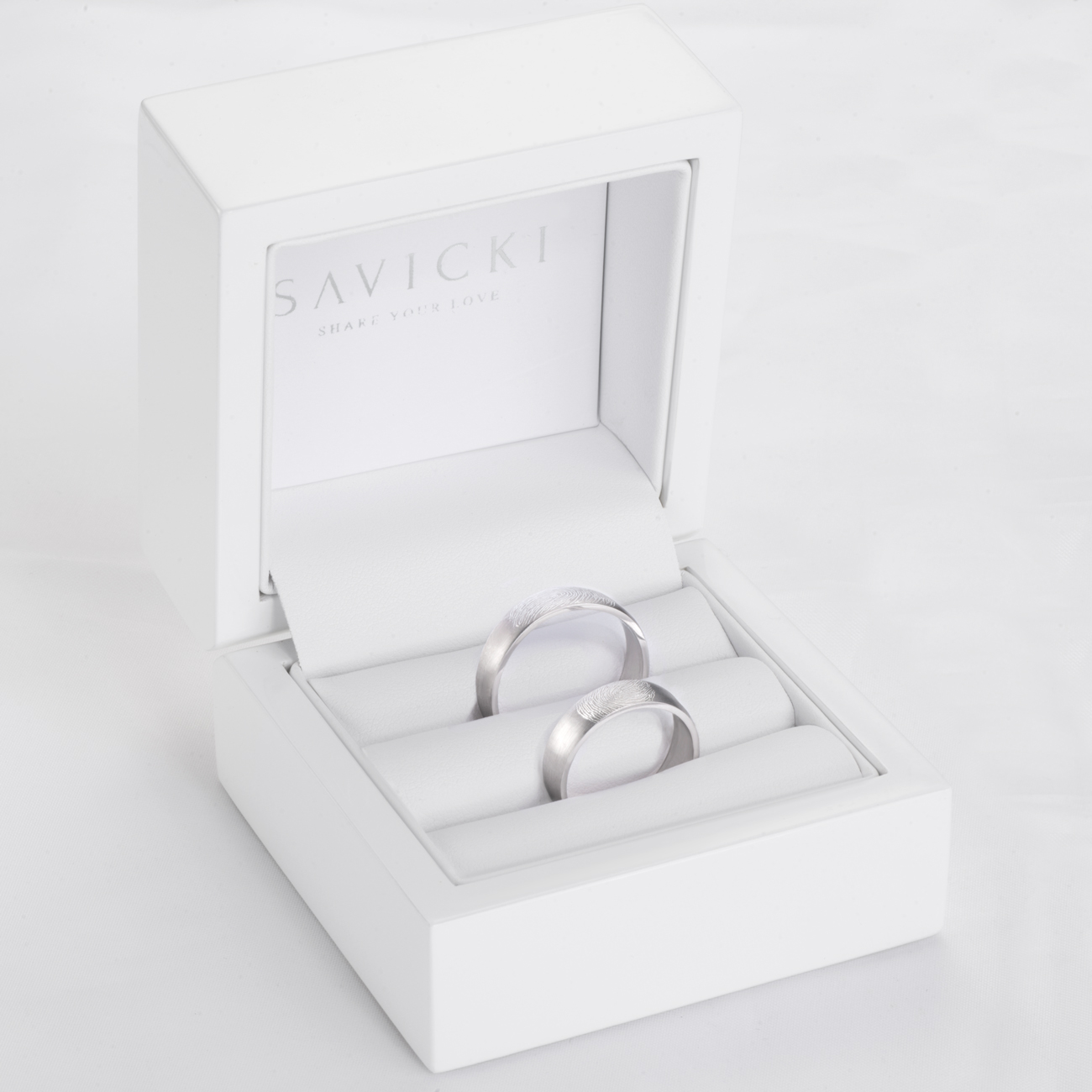 Obrączki ślubne z odciskiem palca: białe złoto, półokrągłe 5 mm