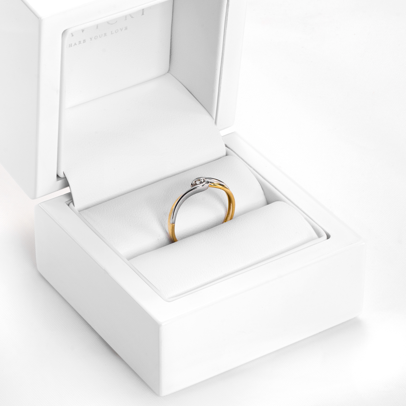 Pierścionek zaręczynowy SAVICKI: dwukolorowe złoto, diament