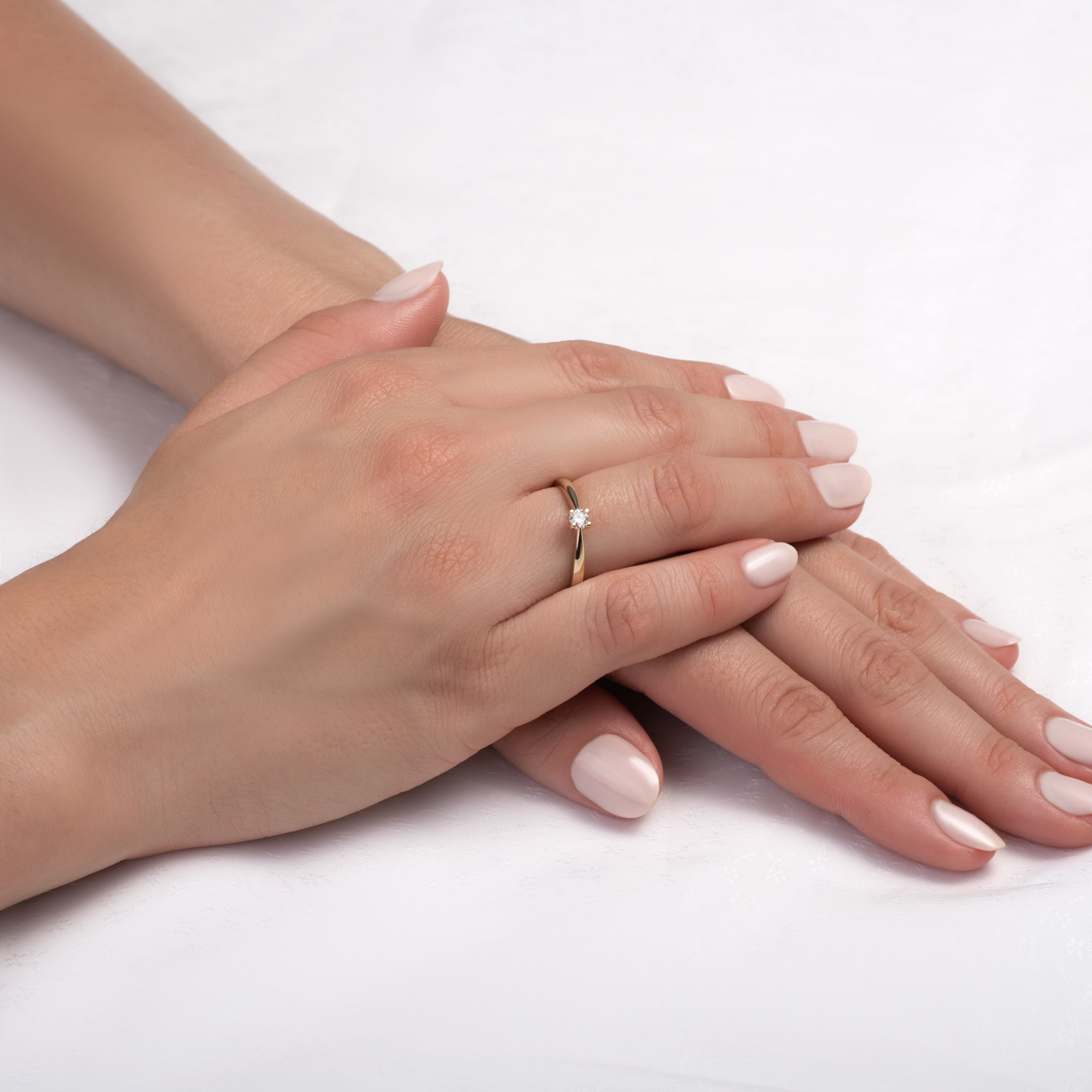 Pierścionek zaręczynowy SAVICKI: złoty, diament