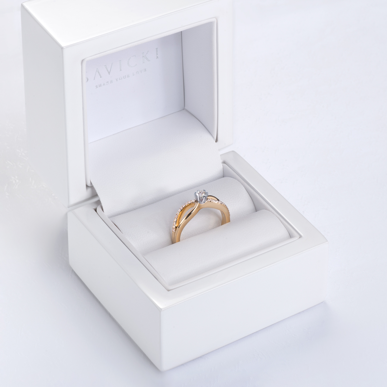 Verlobungsring SAVICKI: Zweifarbiges Gold, Weißer Saphir