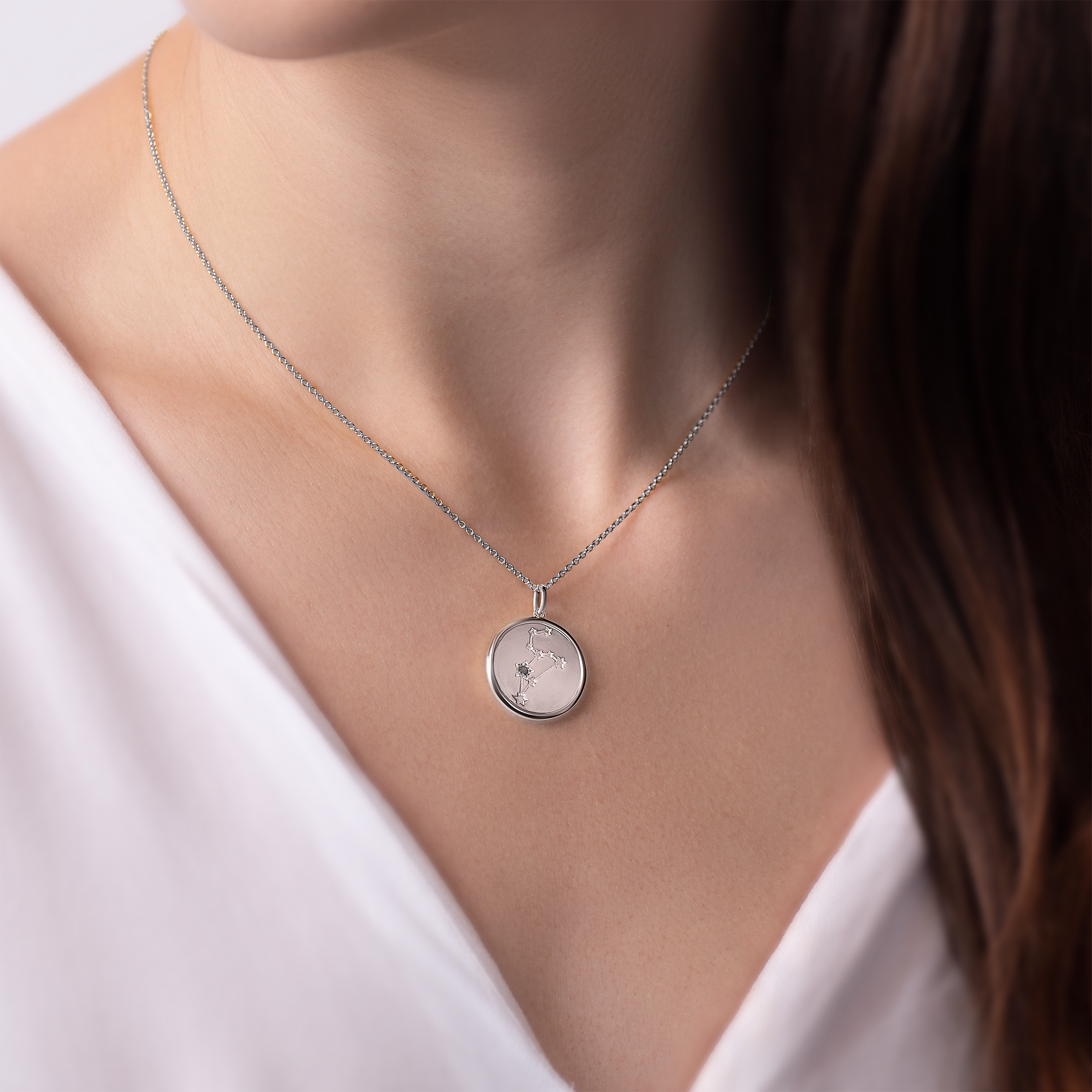 Naszyjnik znak zodiaku lew Savicki: srebrny, czarny diament