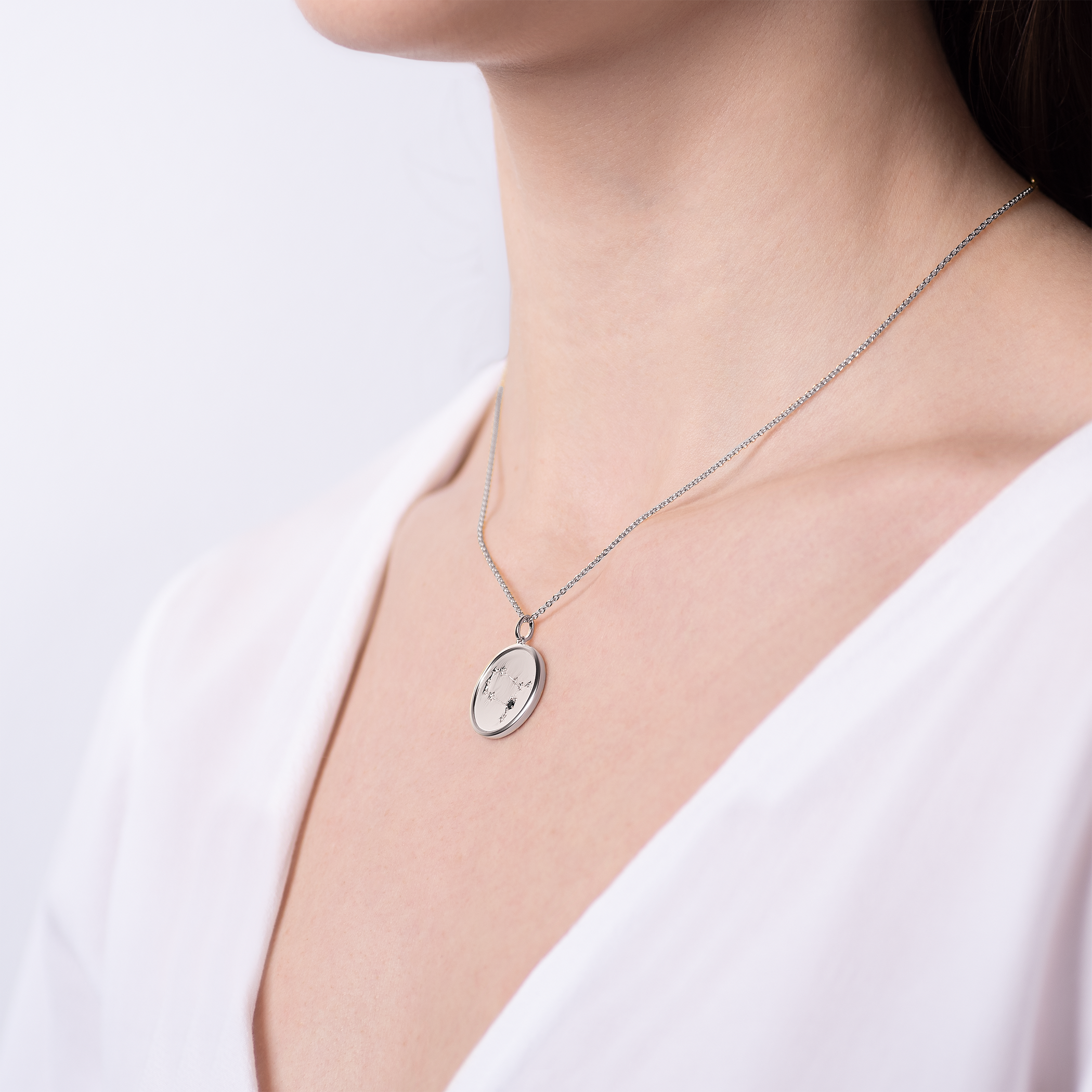 Naszyjnik znak zodiaku bliźnięta Savicki: srebrny, czarny diament