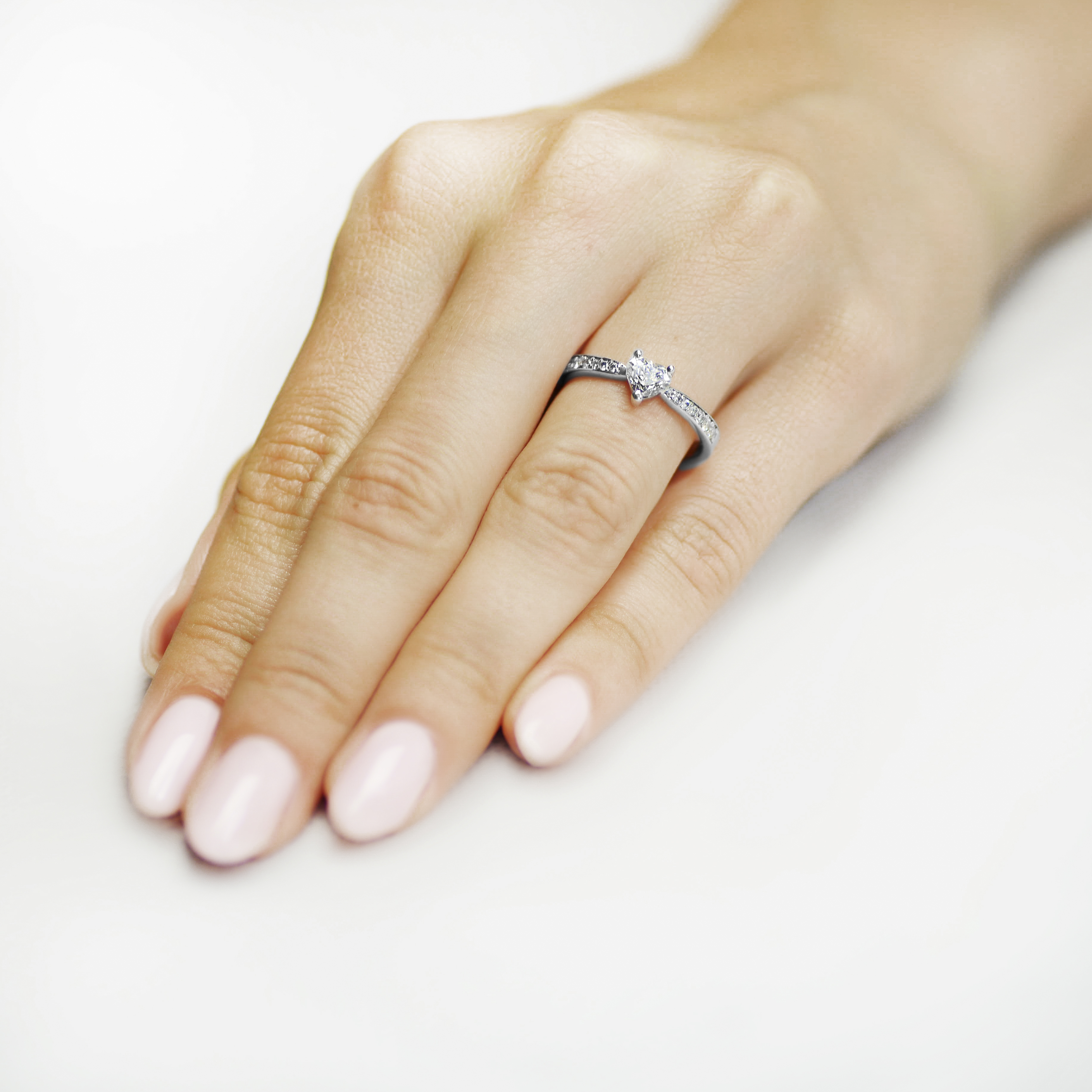 Pierścionek zaręczynowy SAVICKI: białe złoto, diament - 4