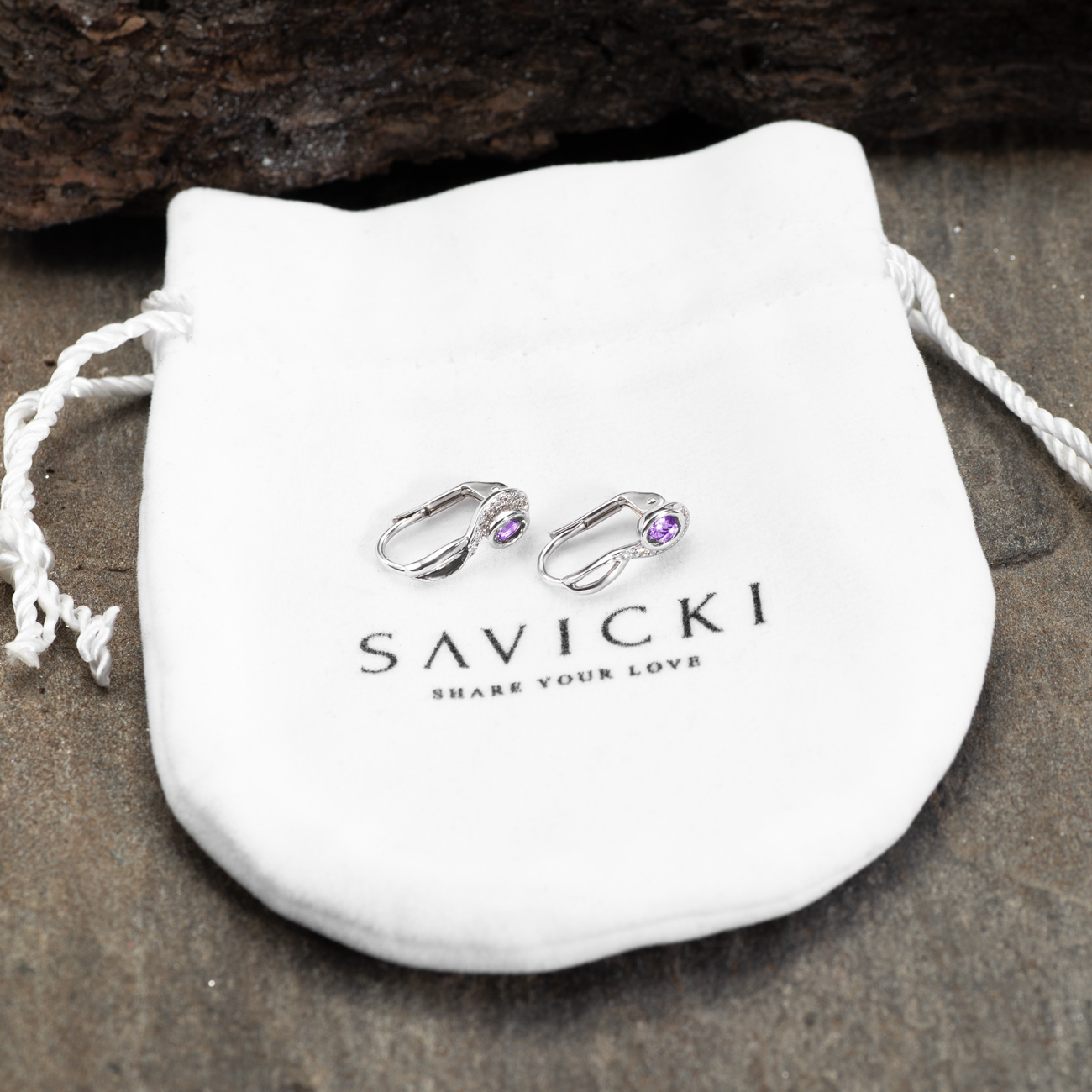 Kolczyki Savicki: białe złoto, diamenty, tanzanity